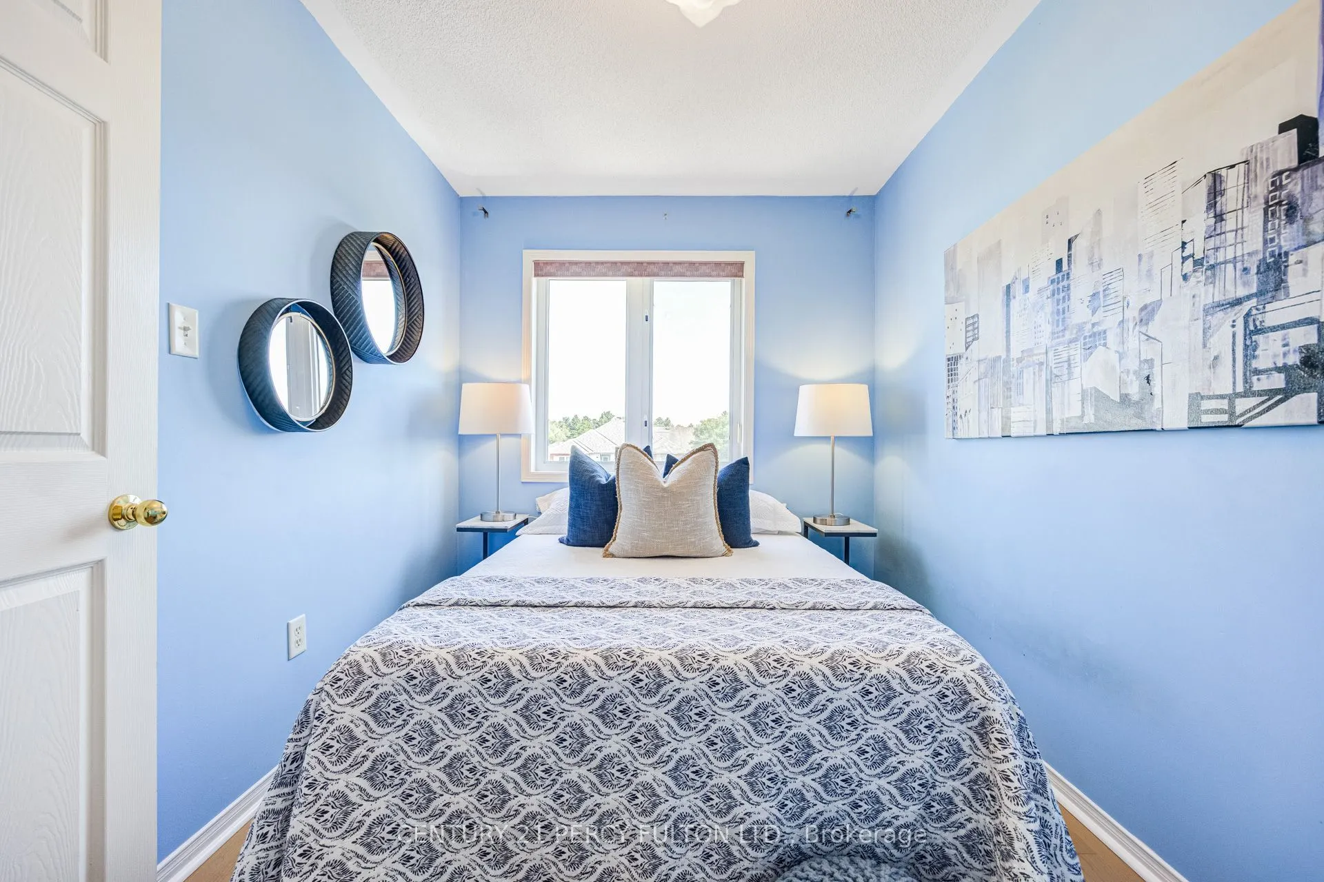 1532 Hummingbird Court