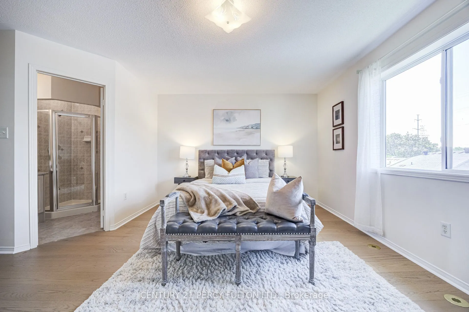 1532 Hummingbird Court