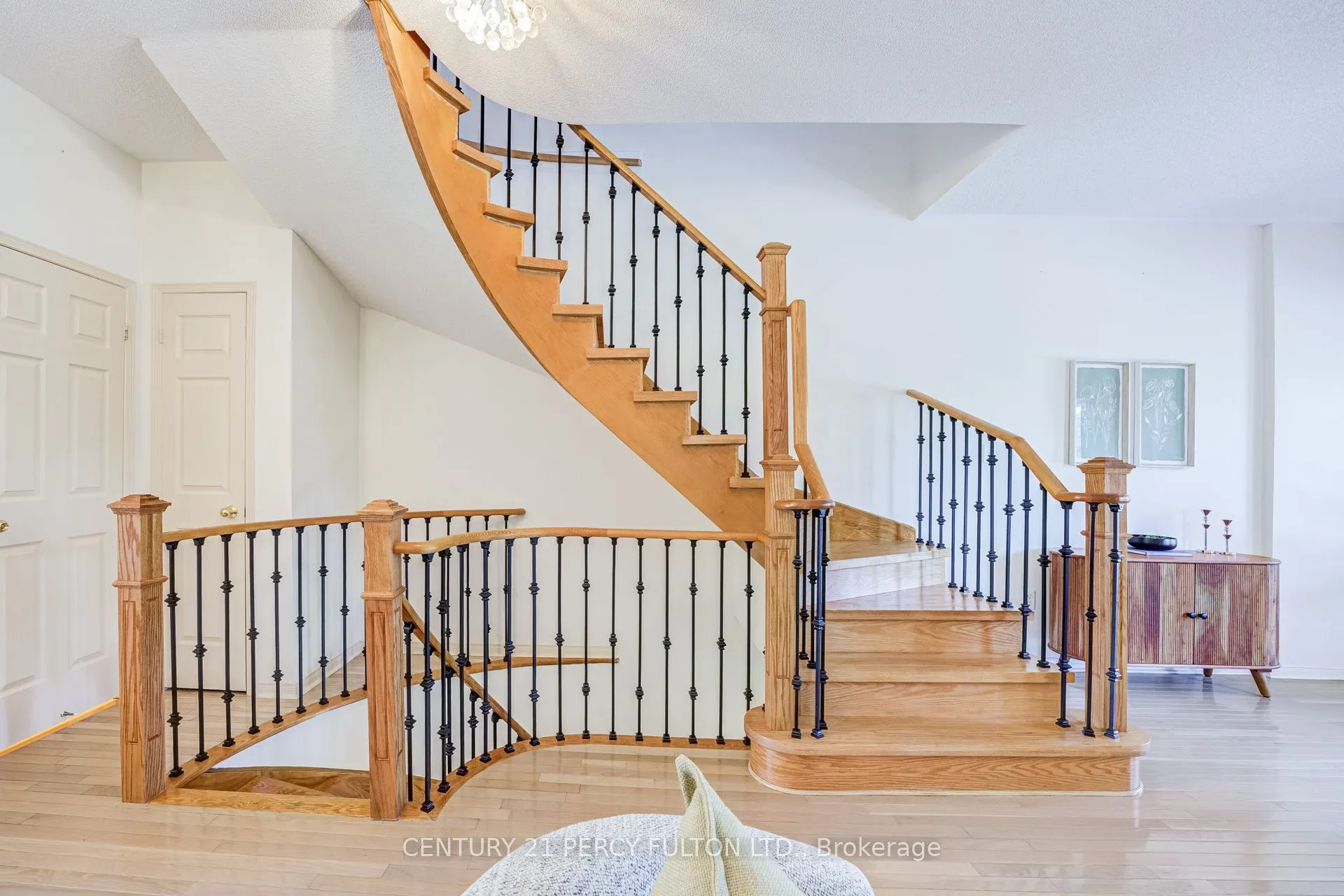 1532 Hummingbird Court