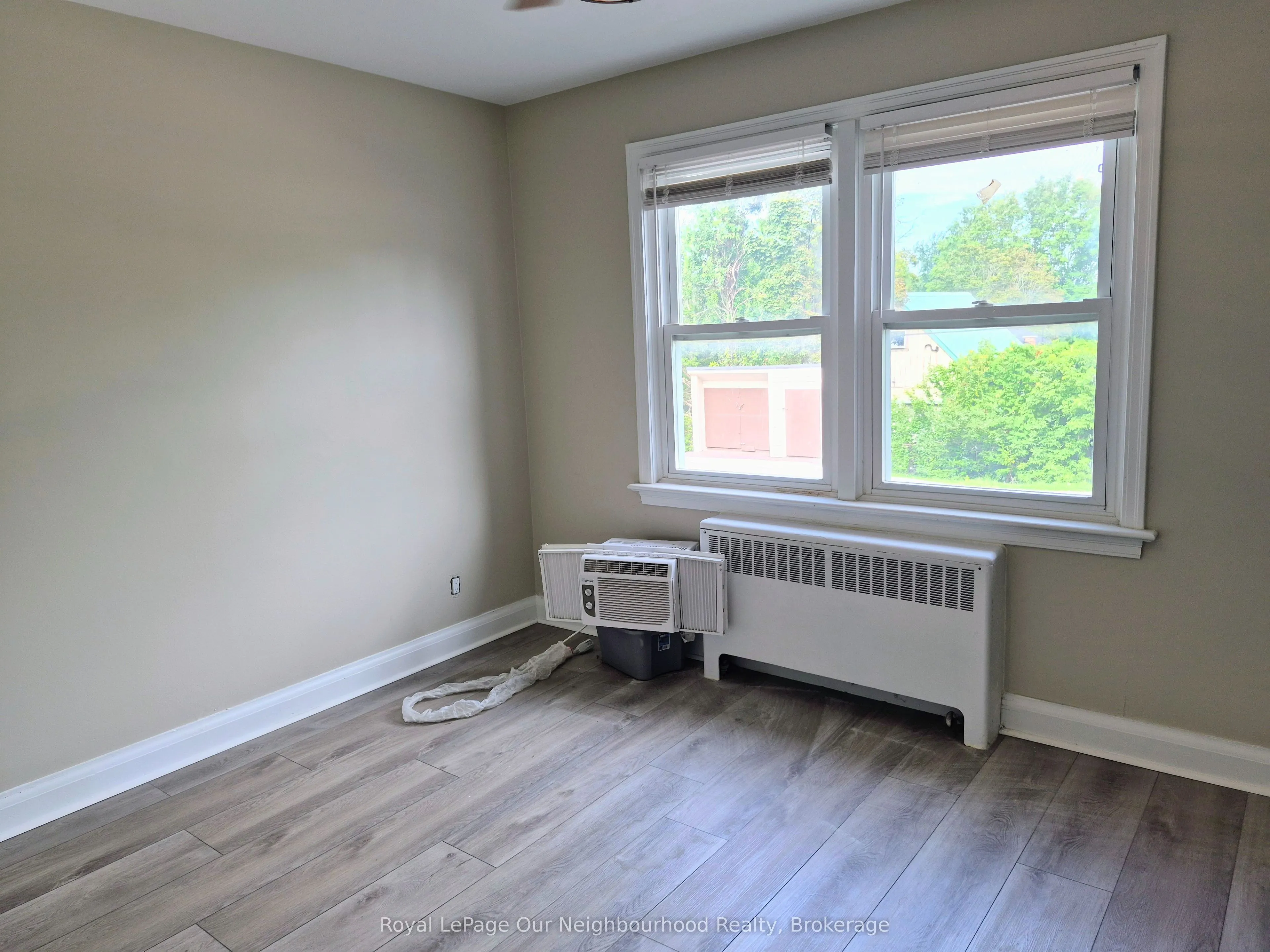 855 Simcoe Street N #2