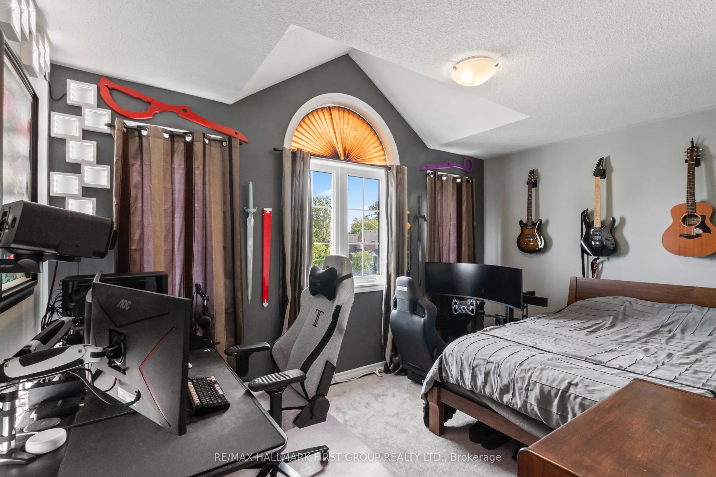 96 Redfern Crescent