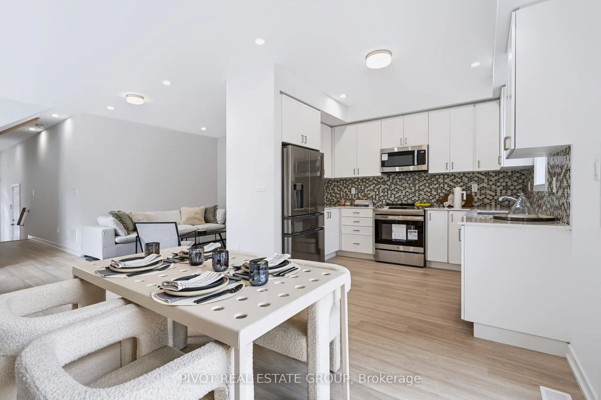 20 Observatory Way