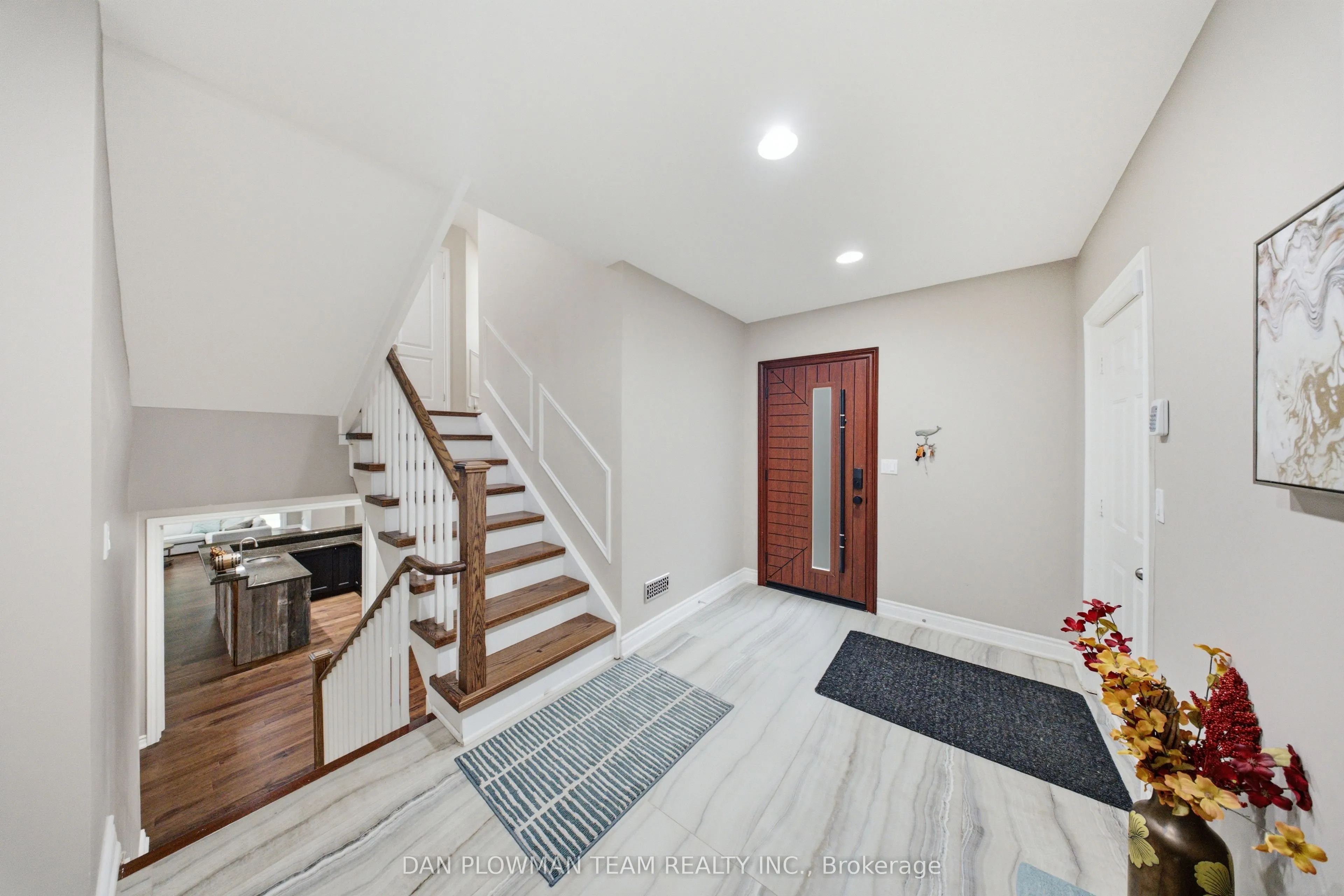 64 Woodbridge Circle
