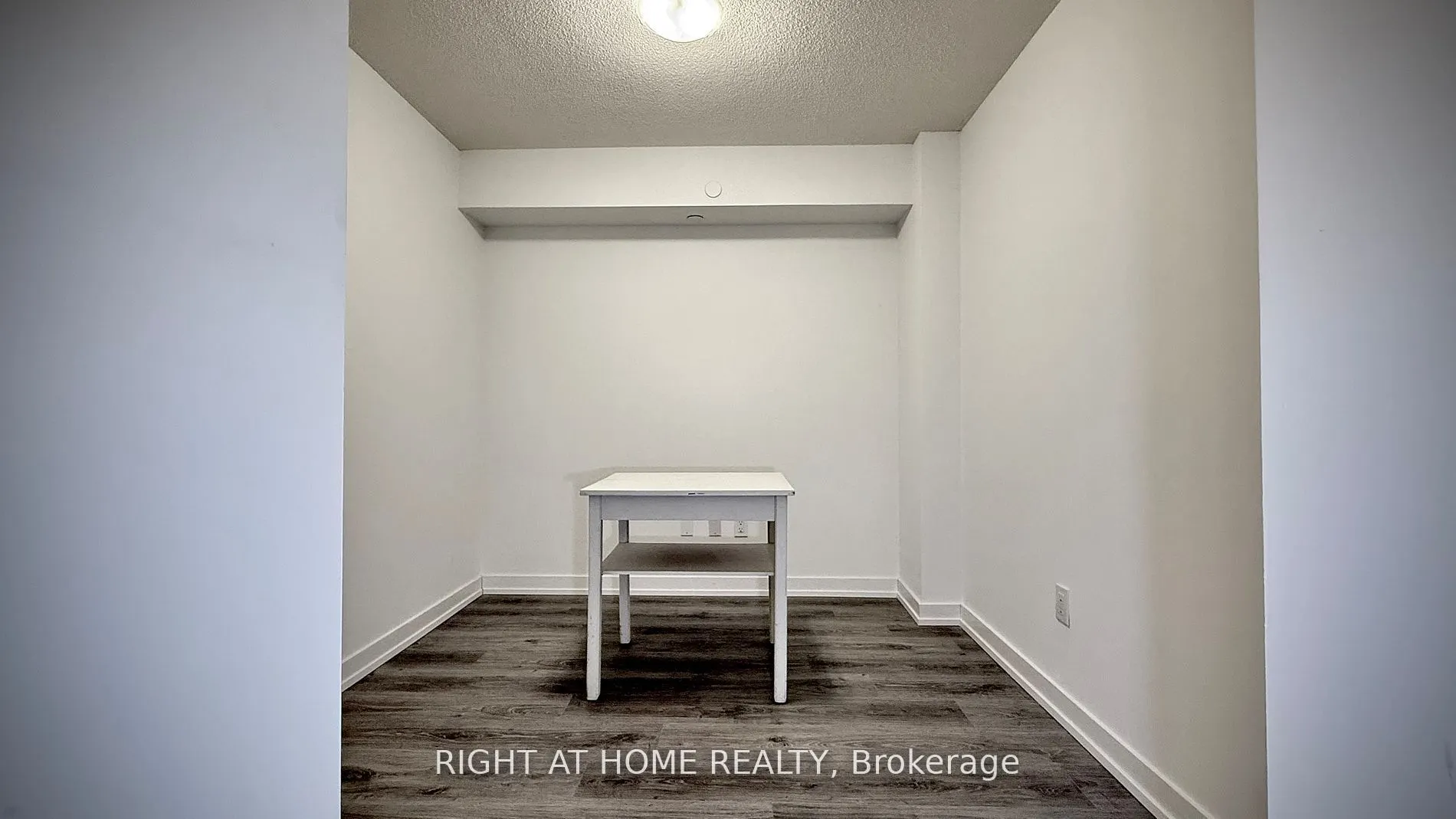 1480 Bayly Street W #1202