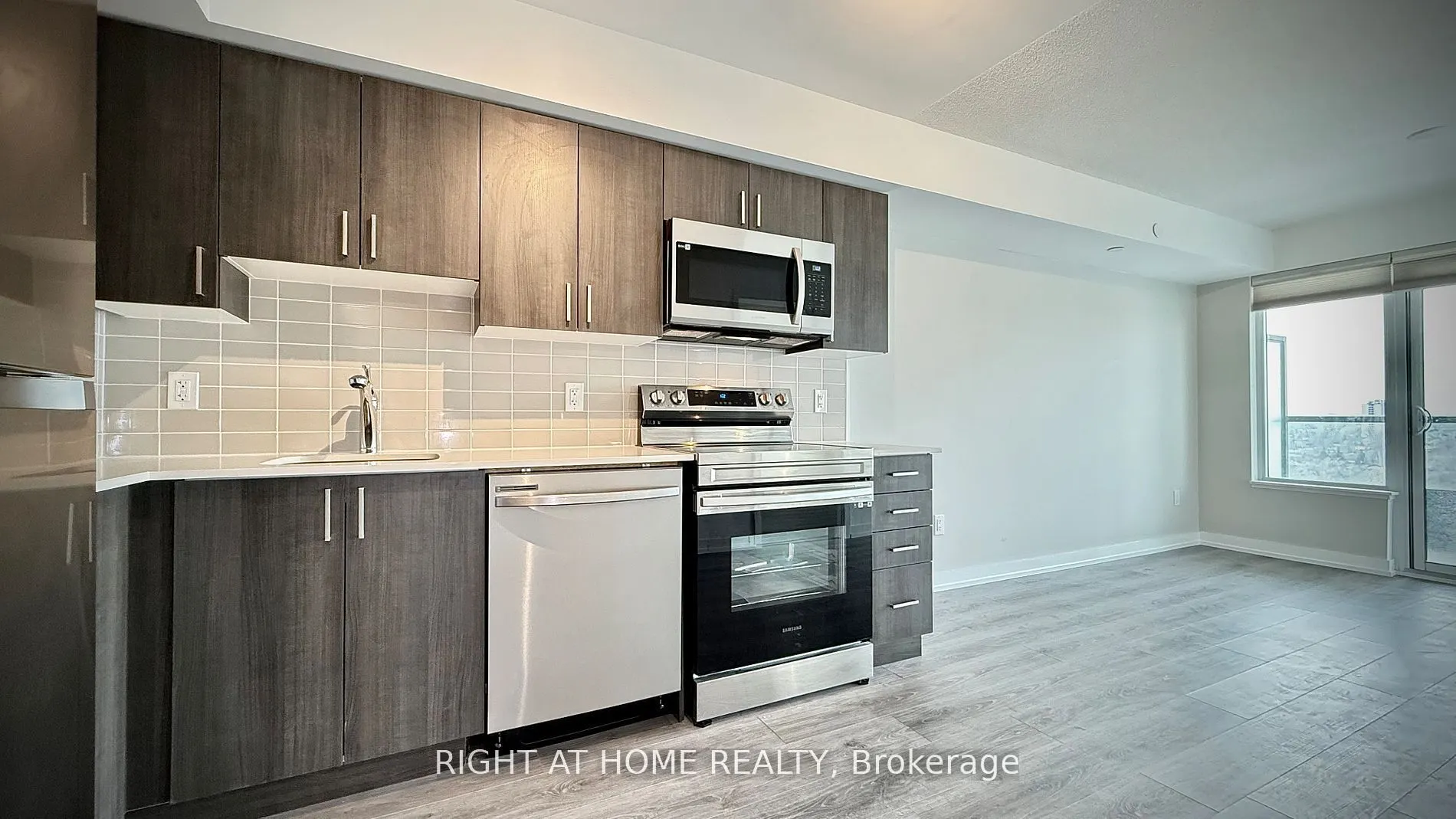 1480 Bayly Street W #1202