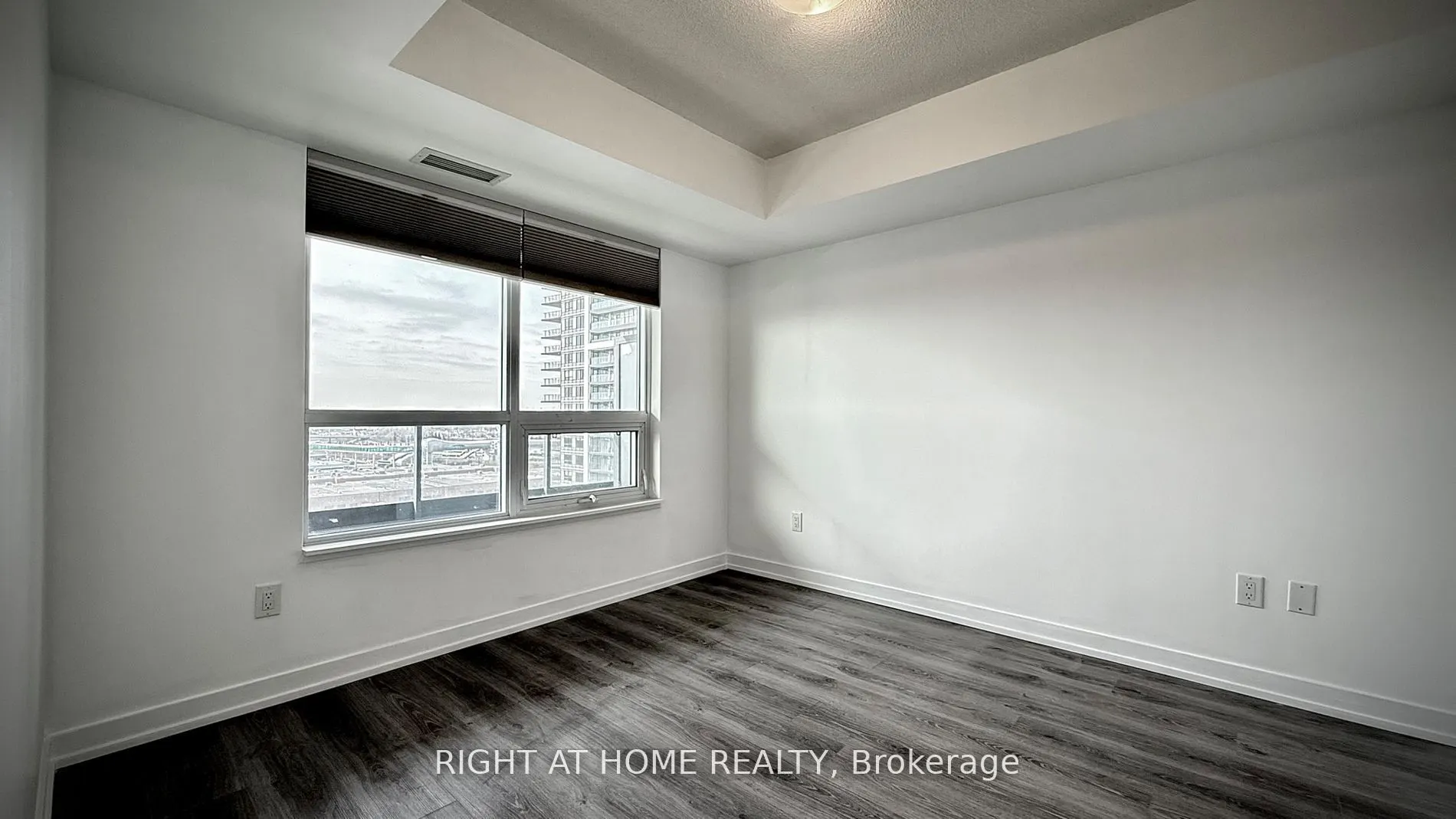 1480 Bayly Street W #1202