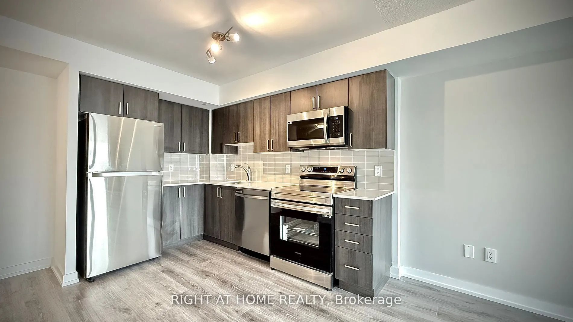1480 Bayly Street W #1202