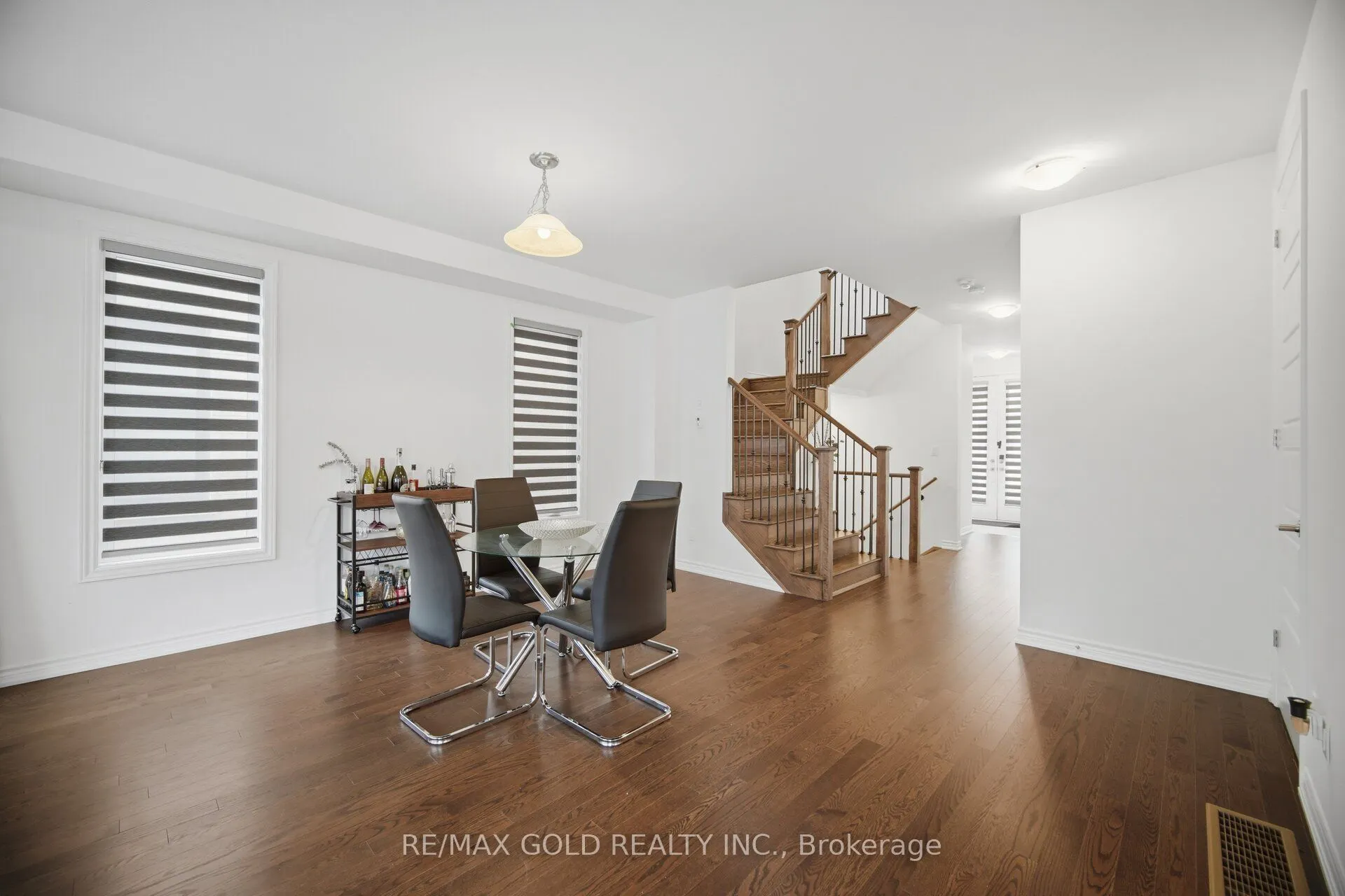 426 Coronation Road