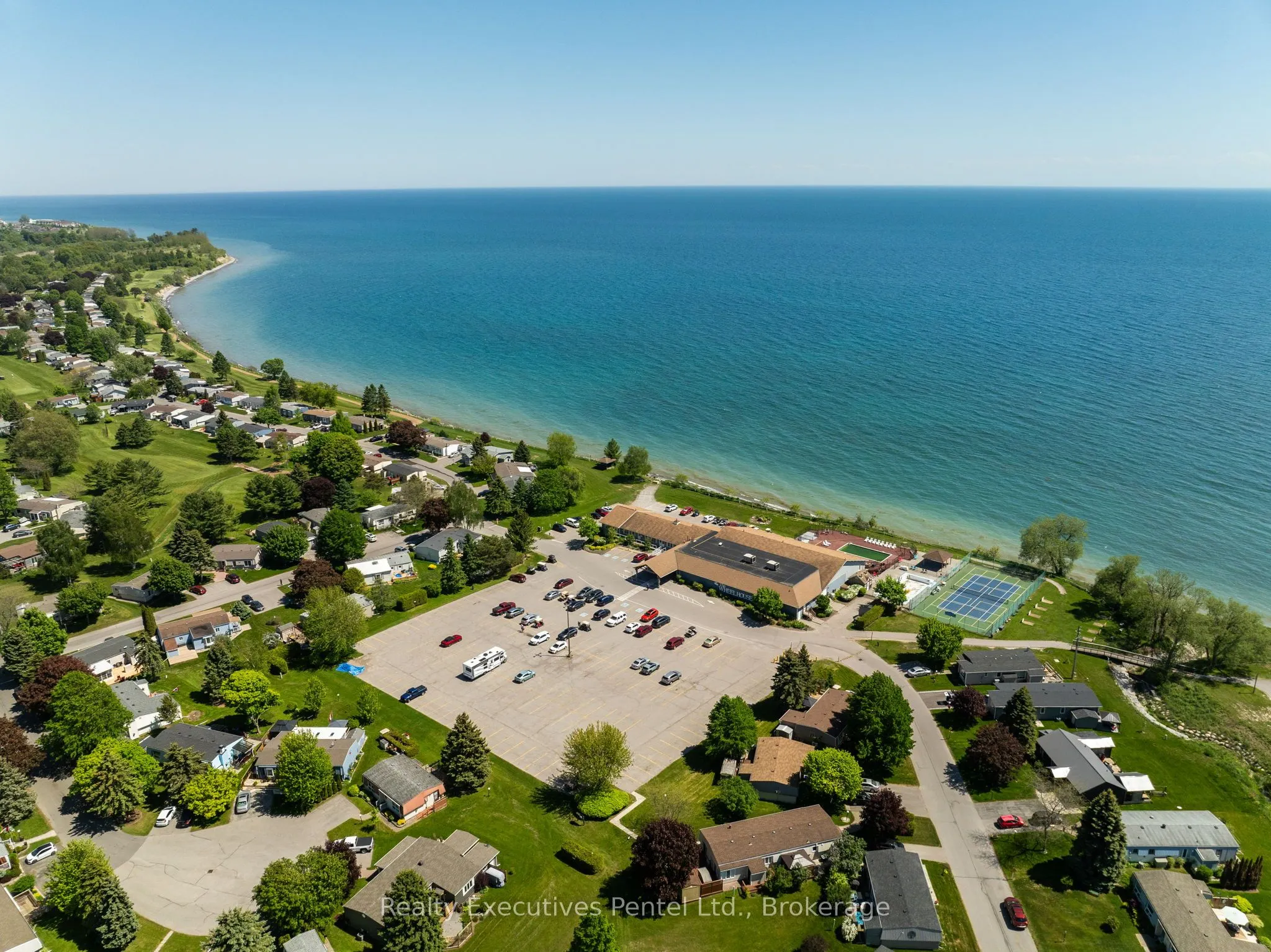 1 Cliff Drive