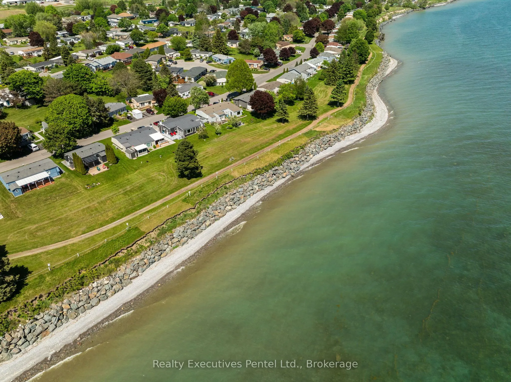 1 Cliff Drive