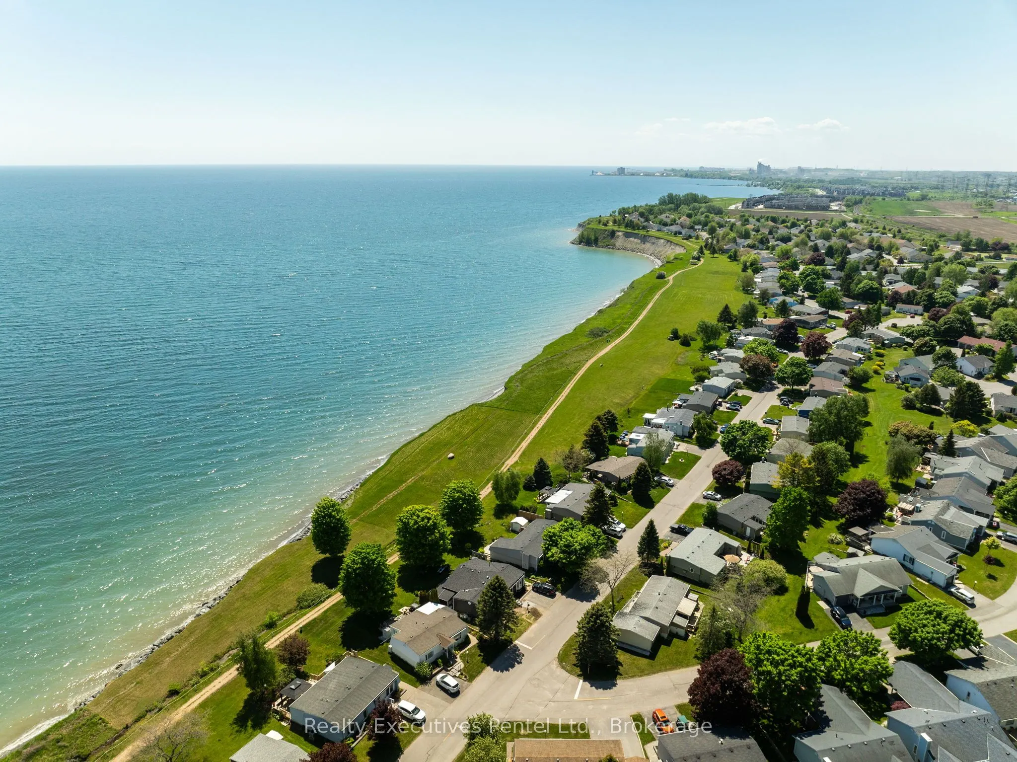 1 Cliff Drive