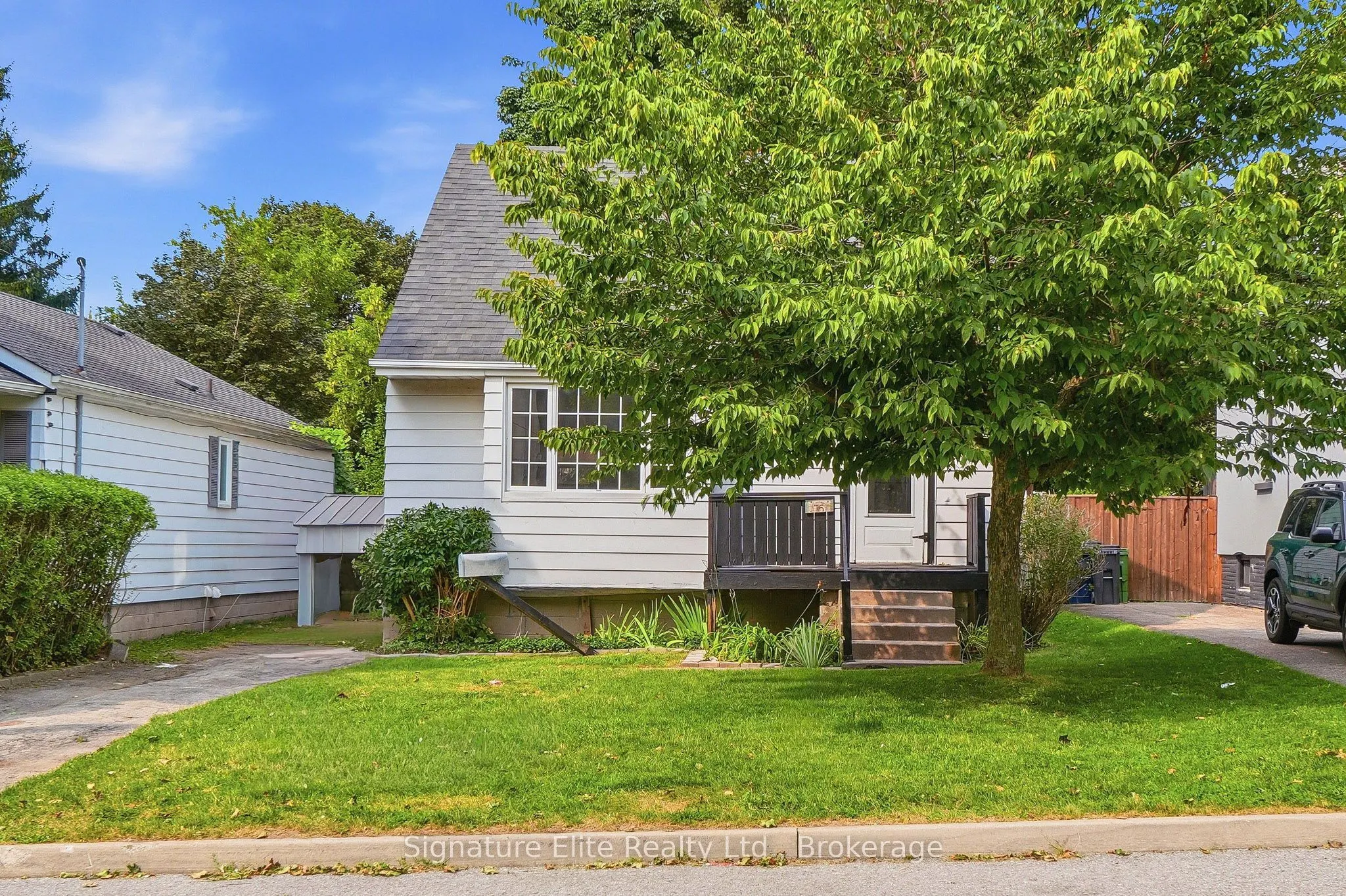 76 Harewood Avenue