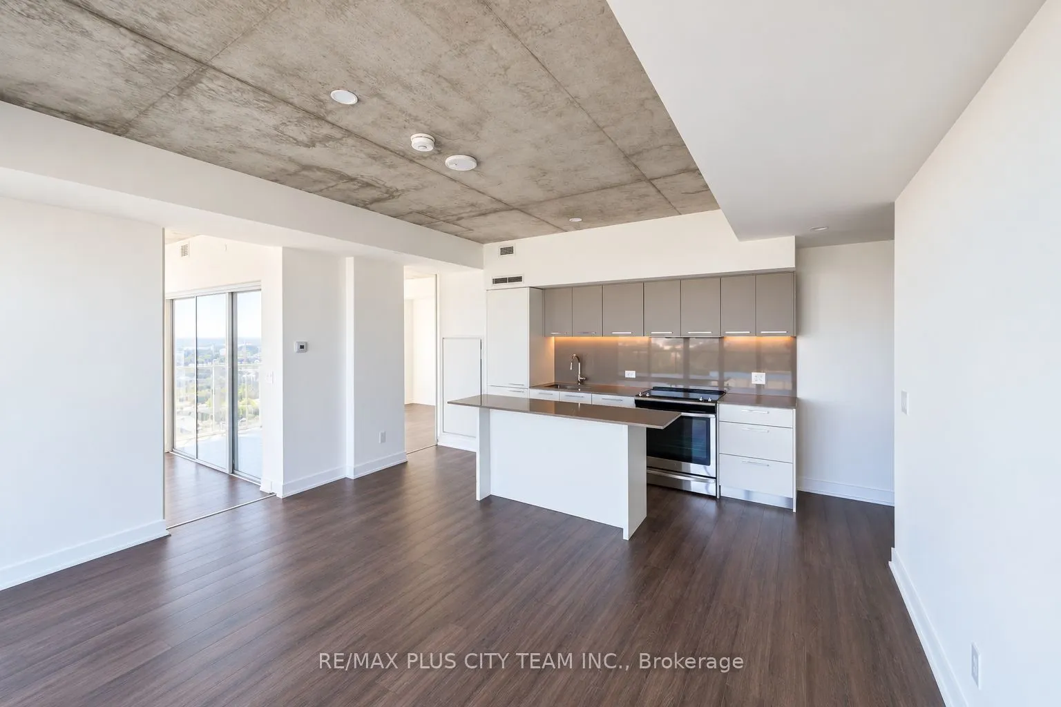 15 Baseball Place #1504