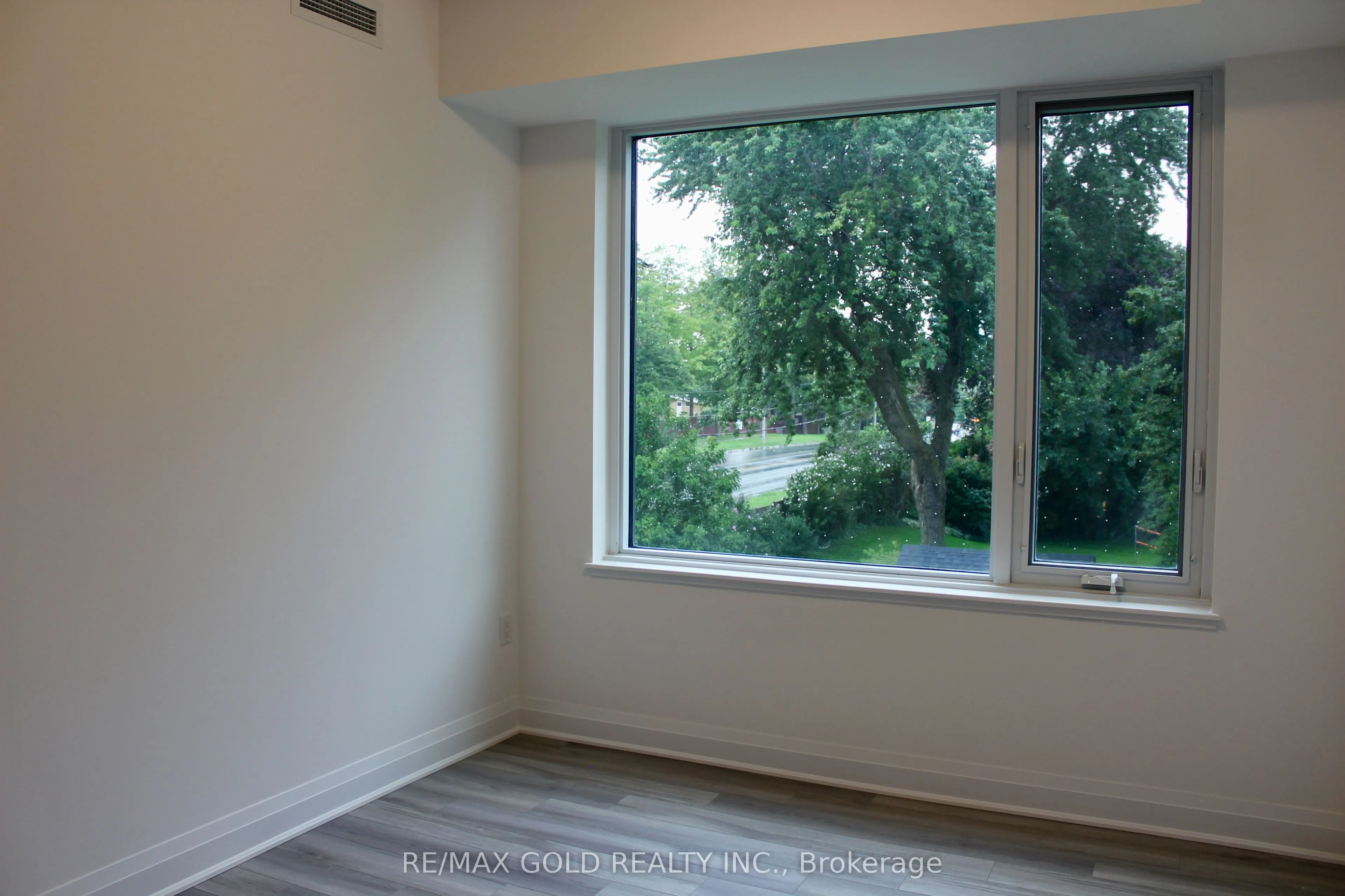3220 Sheppard Avenue E #218