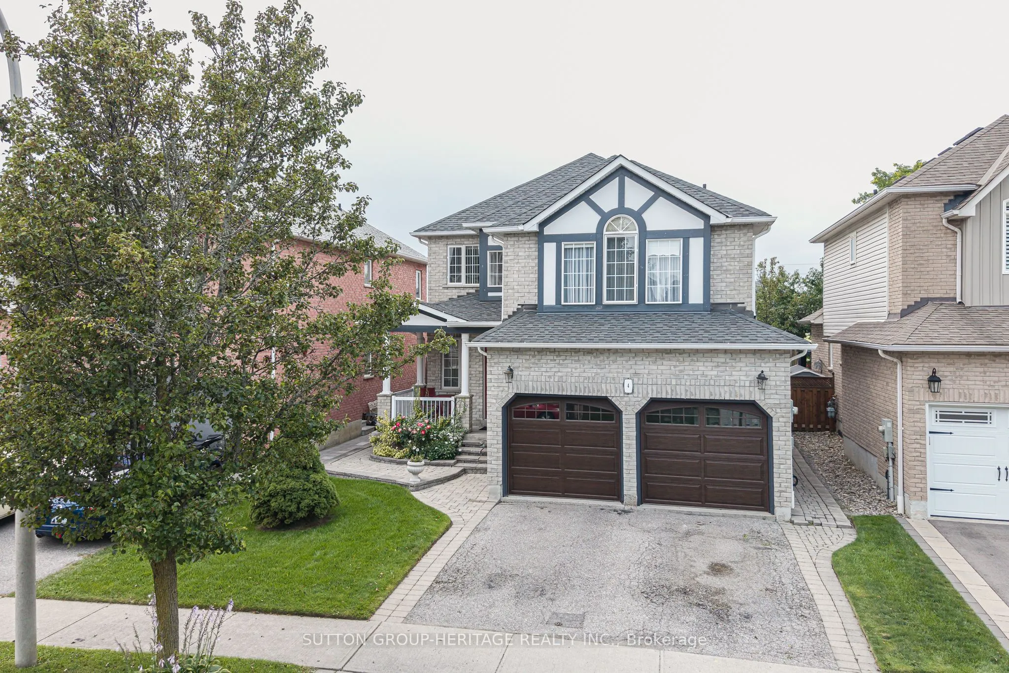4 Divine Drive