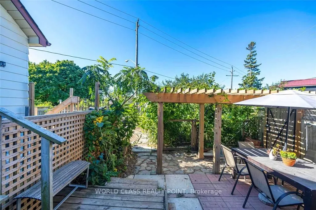 1 Mcintosh Street