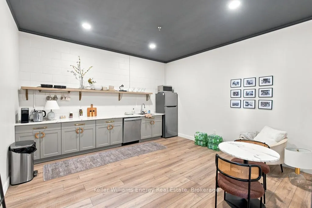 1380 Hopkins Street #6/7R