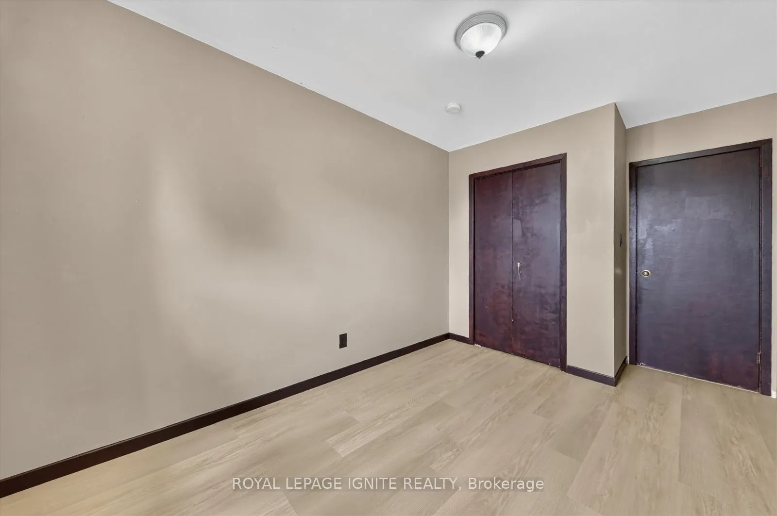 88 South Edgely Avenue #Upper