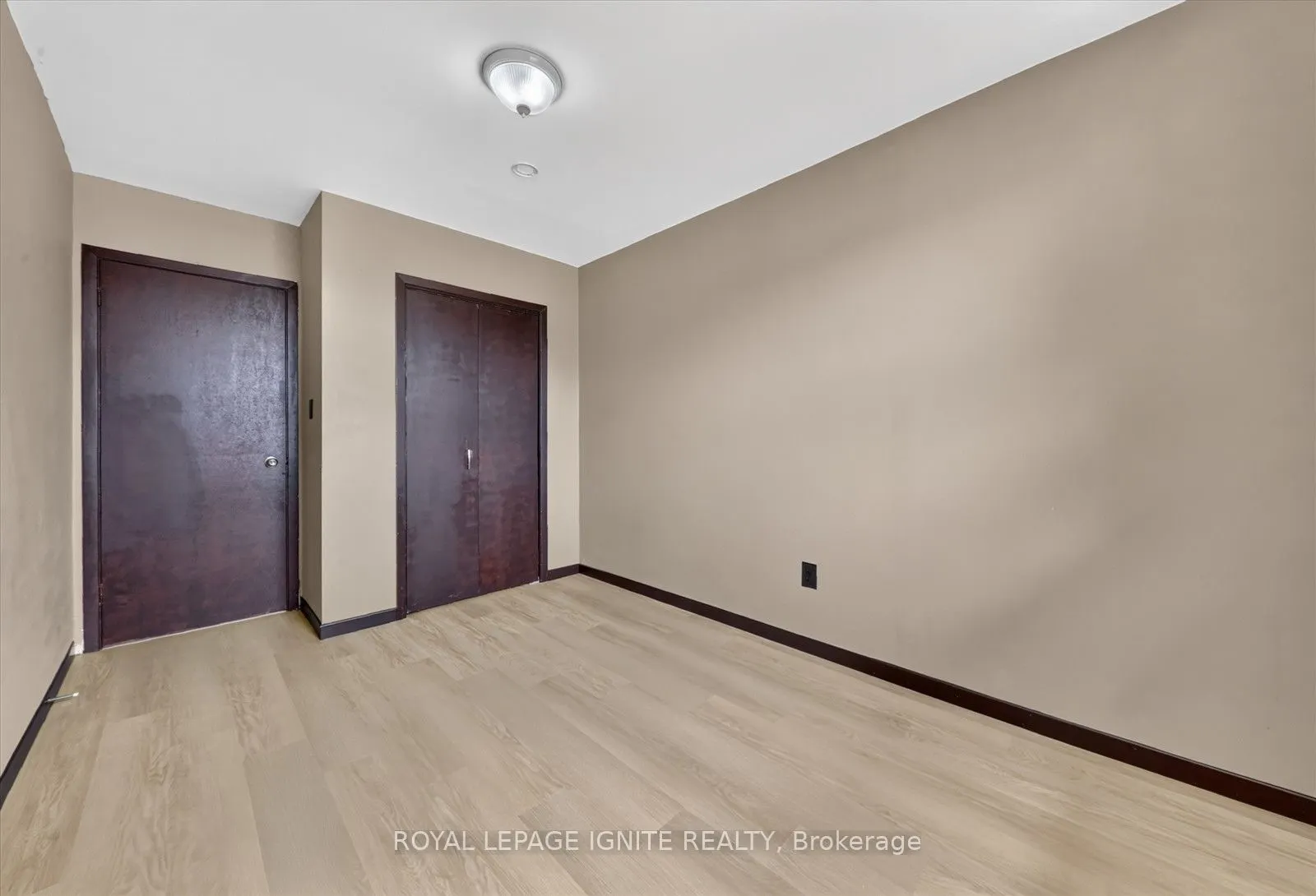 88 South Edgely Avenue #Upper