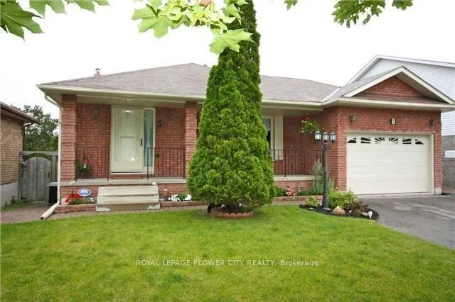 5 Pinedale Crescent