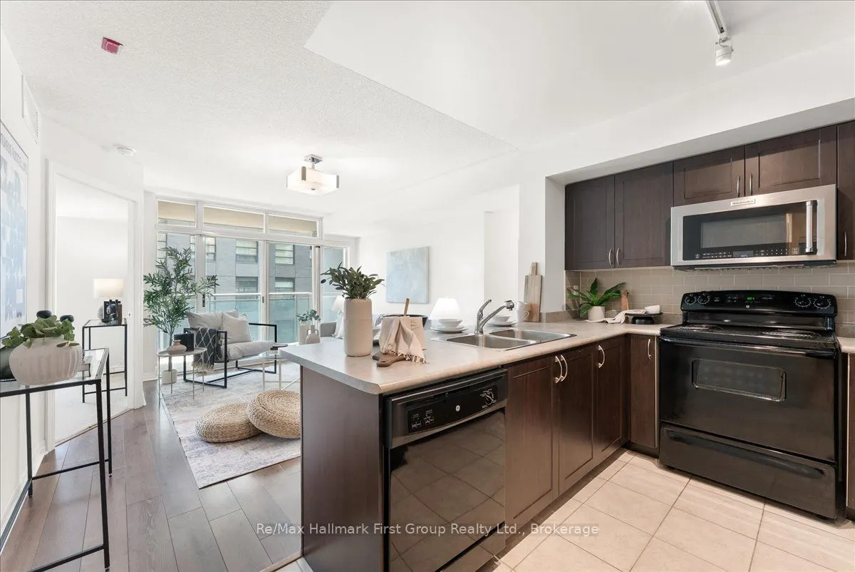 1600 Charles Street #302