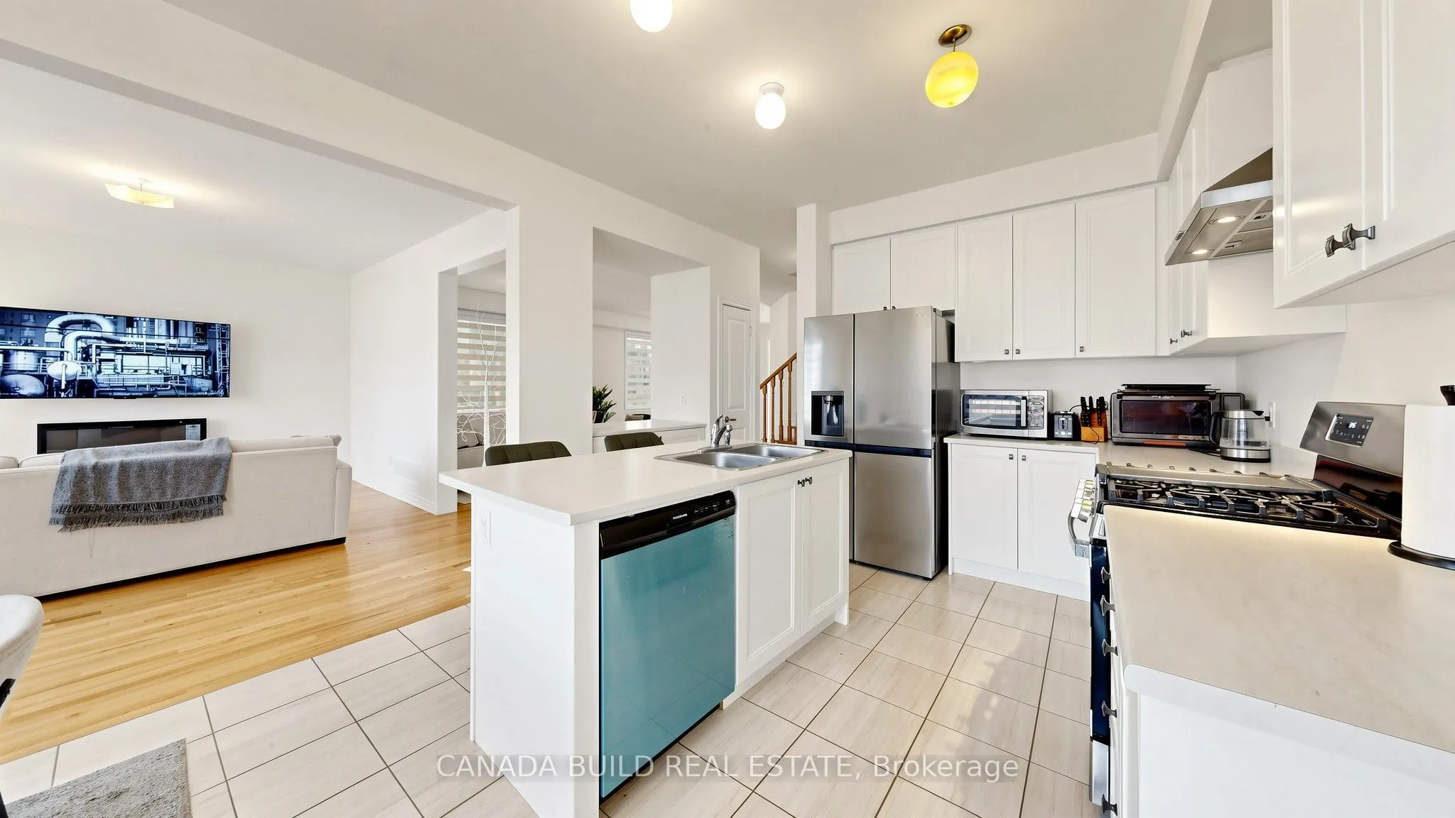 2133 Coppermine Street