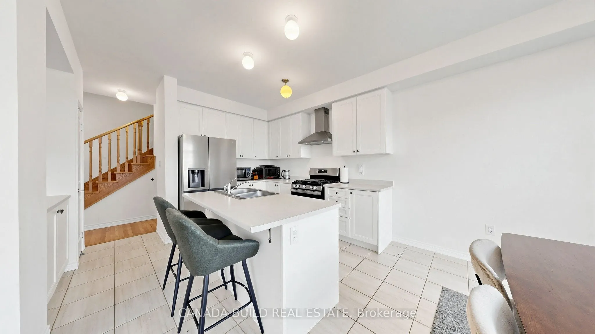 2133 Coppermine Street