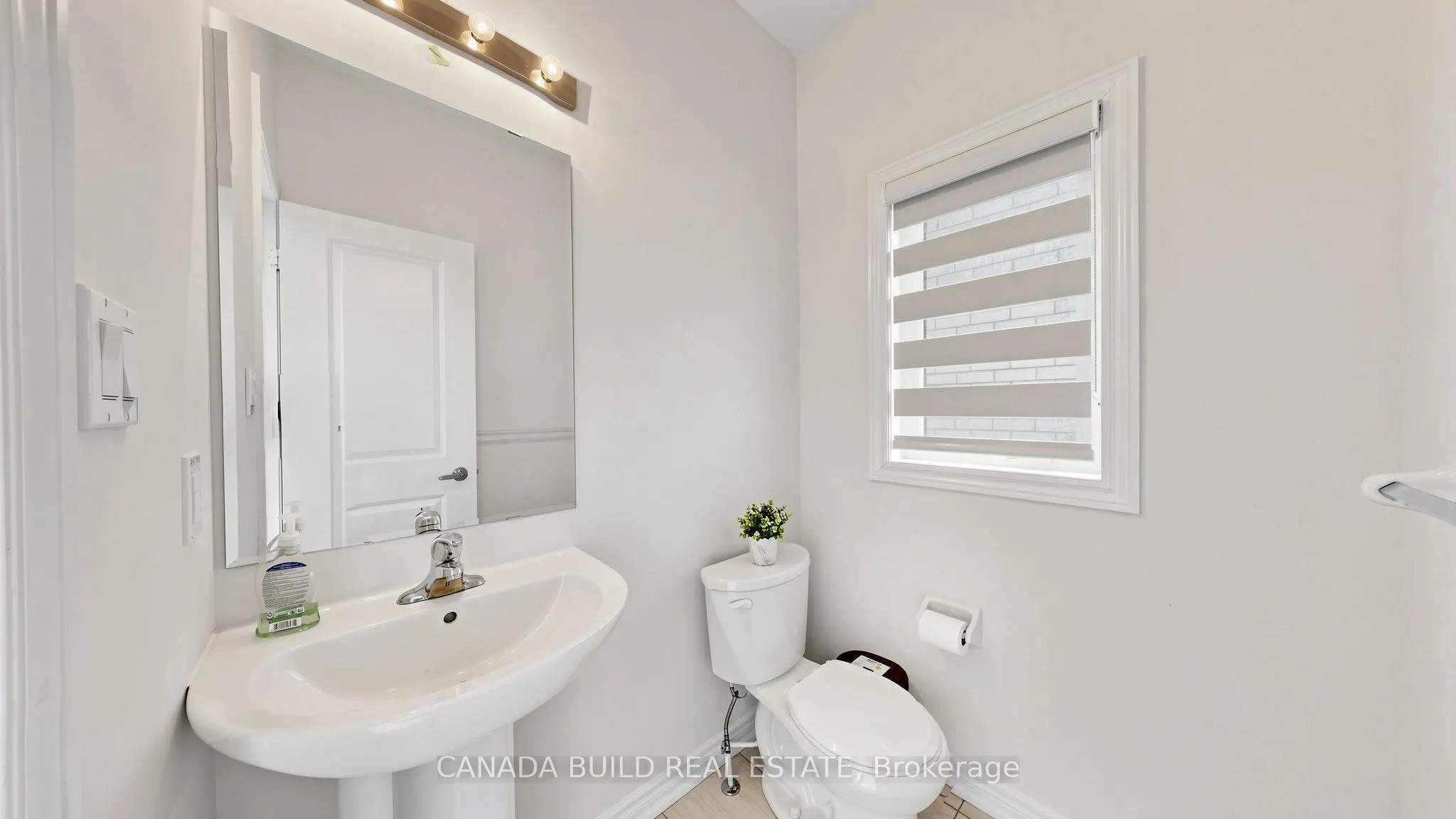 2133 Coppermine Street