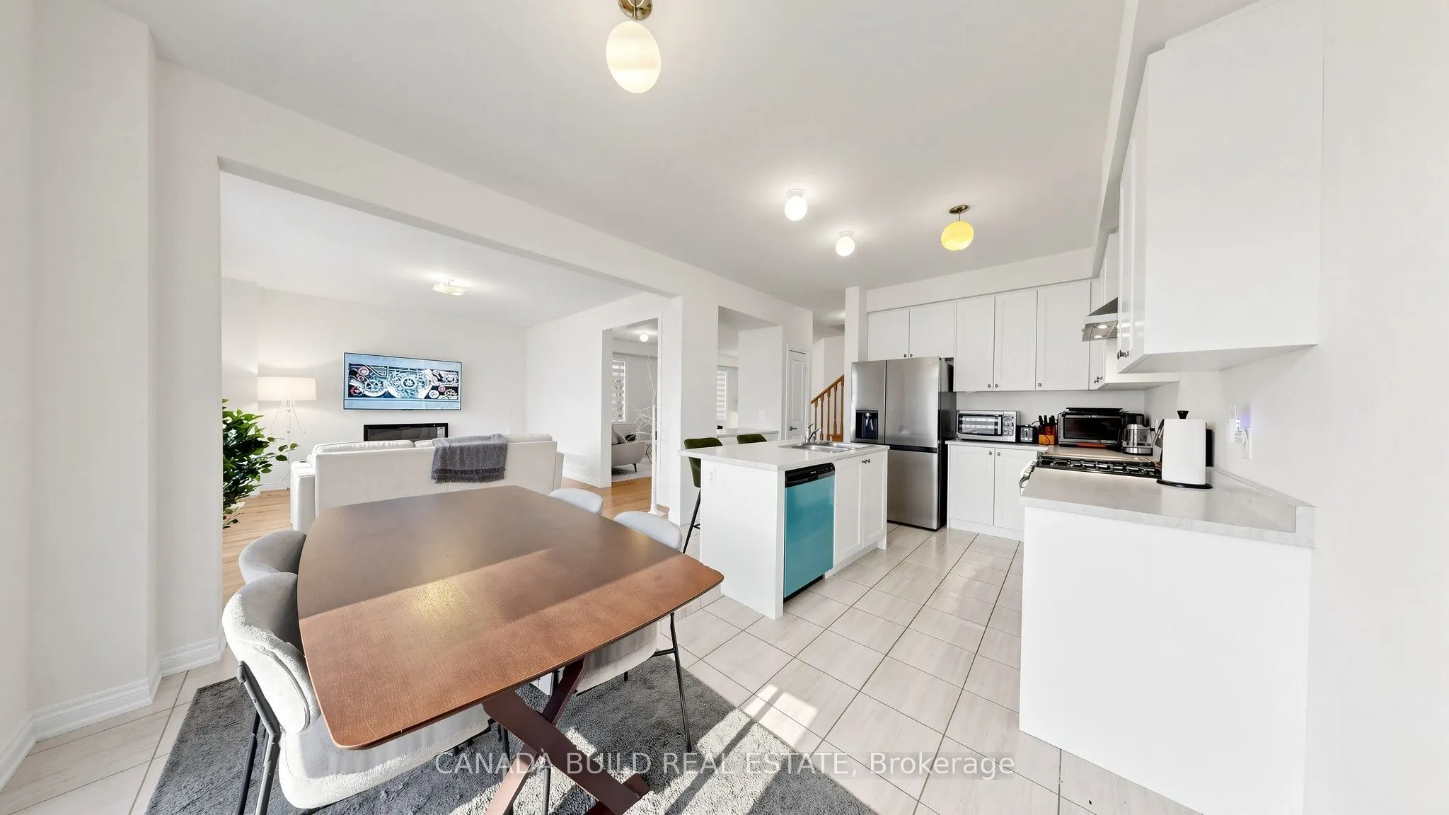 2133 Coppermine Street