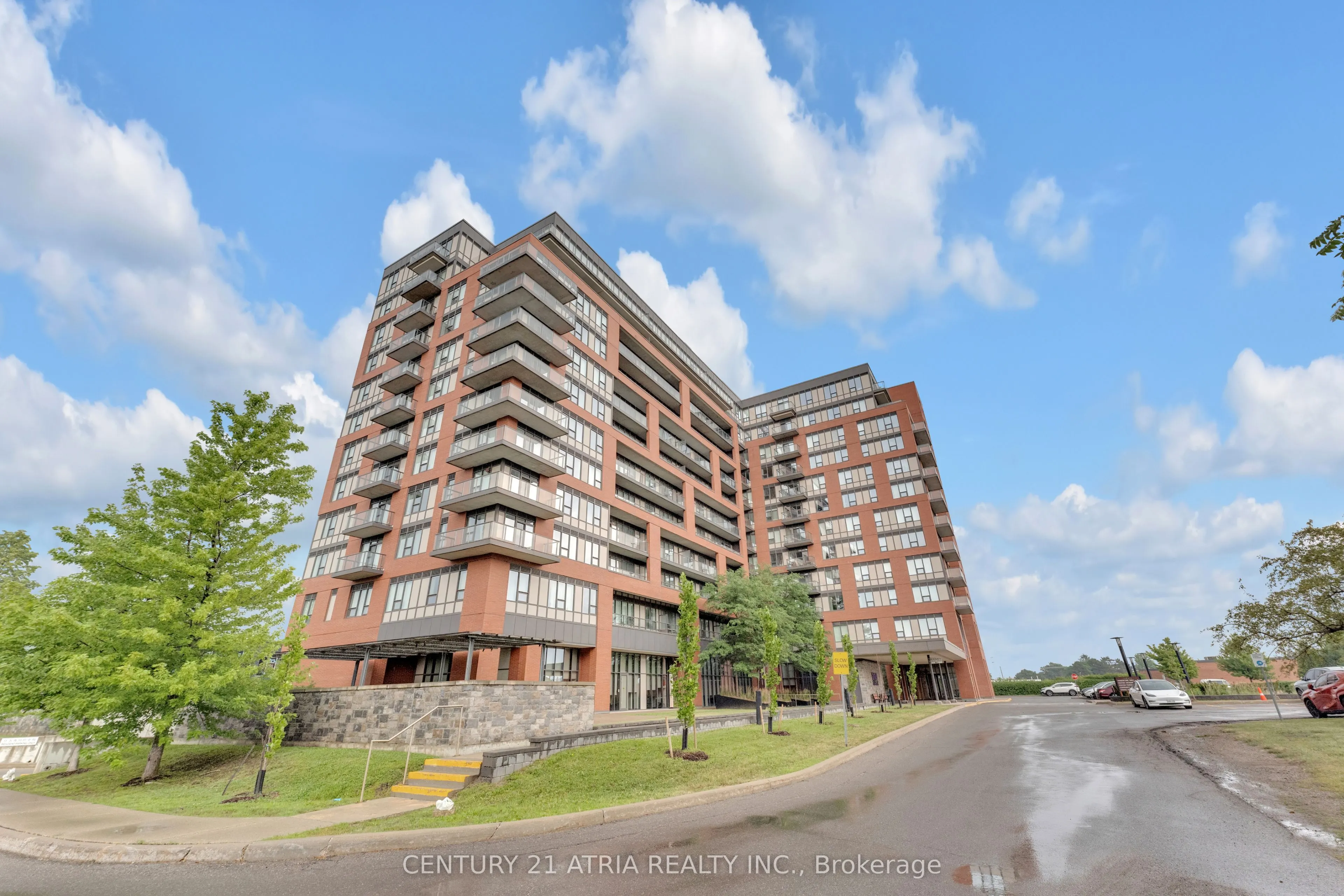 1038 McNicoll Avenue #313