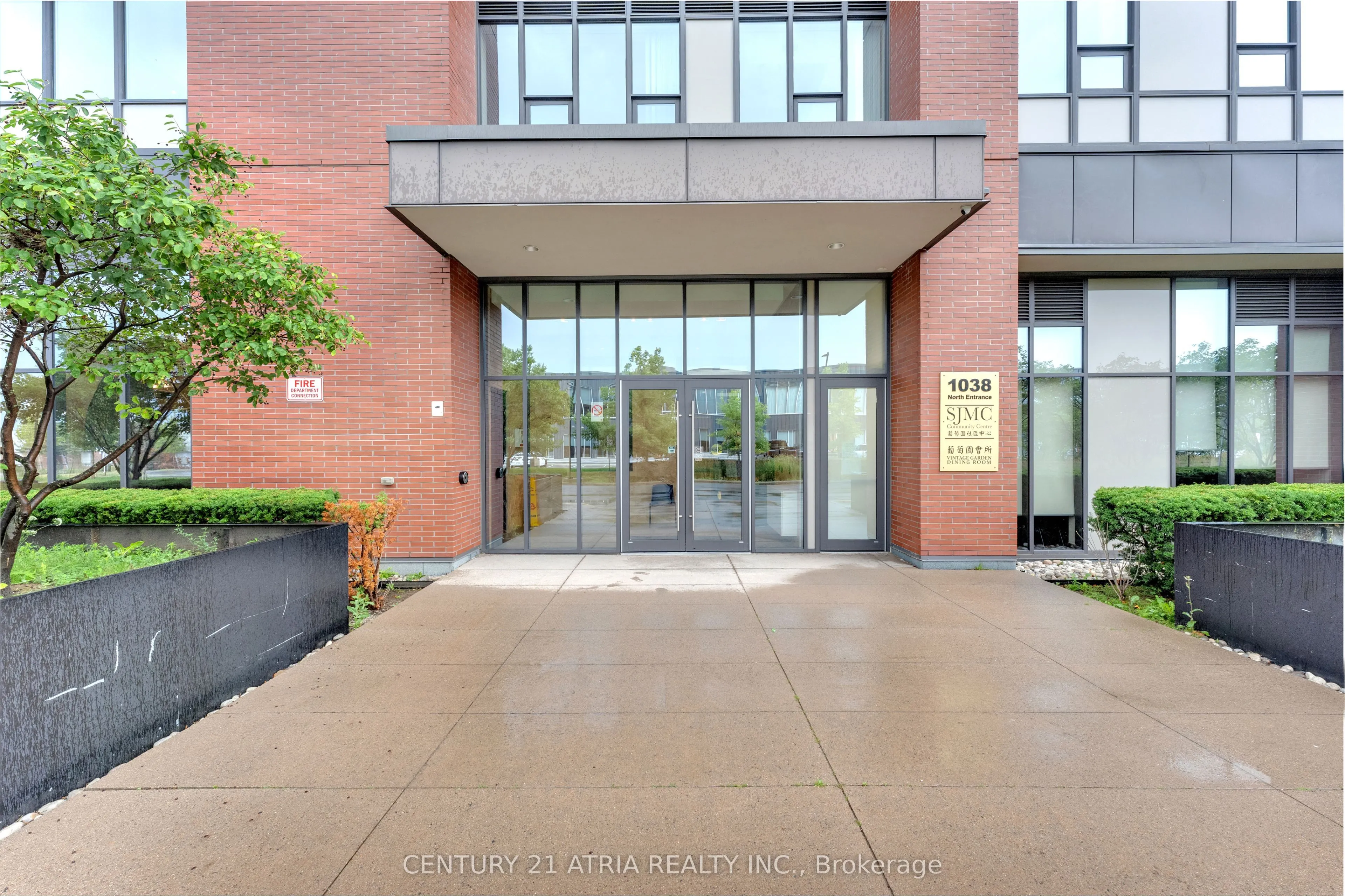 1038 McNicoll Avenue #313