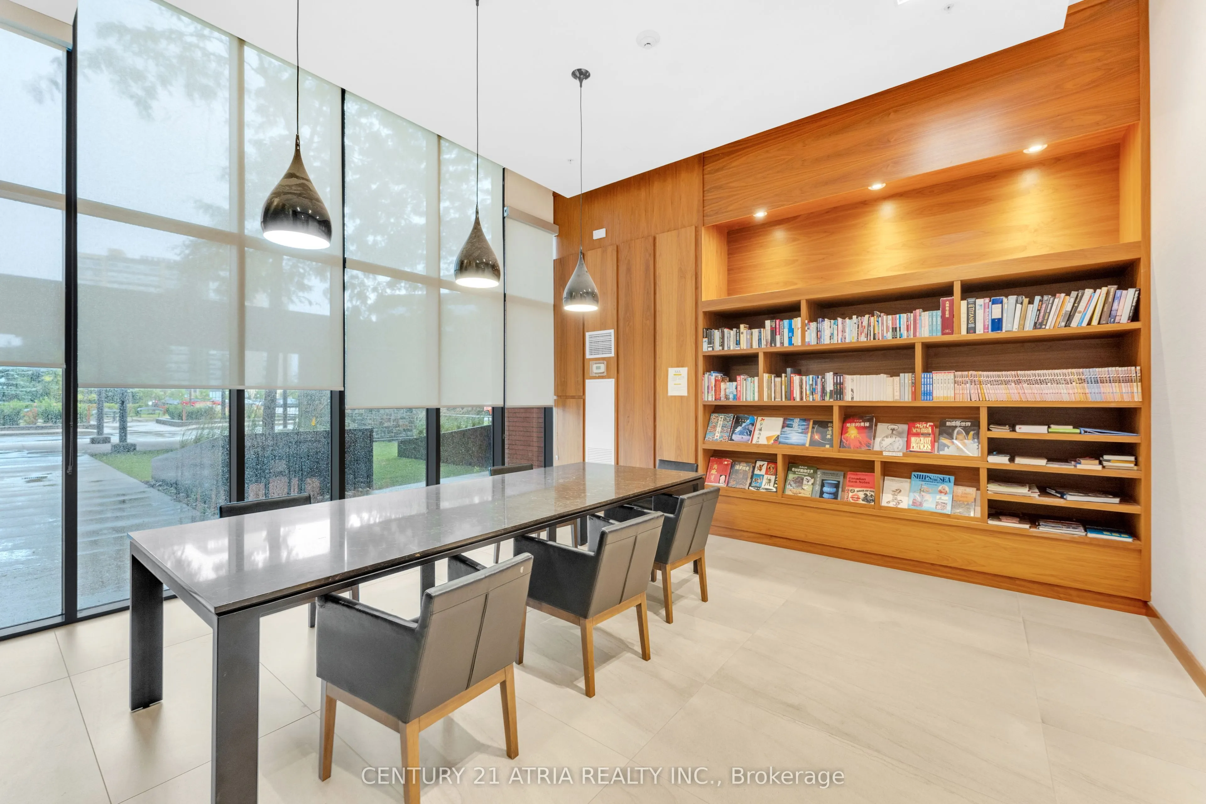 1038 McNicoll Avenue #313