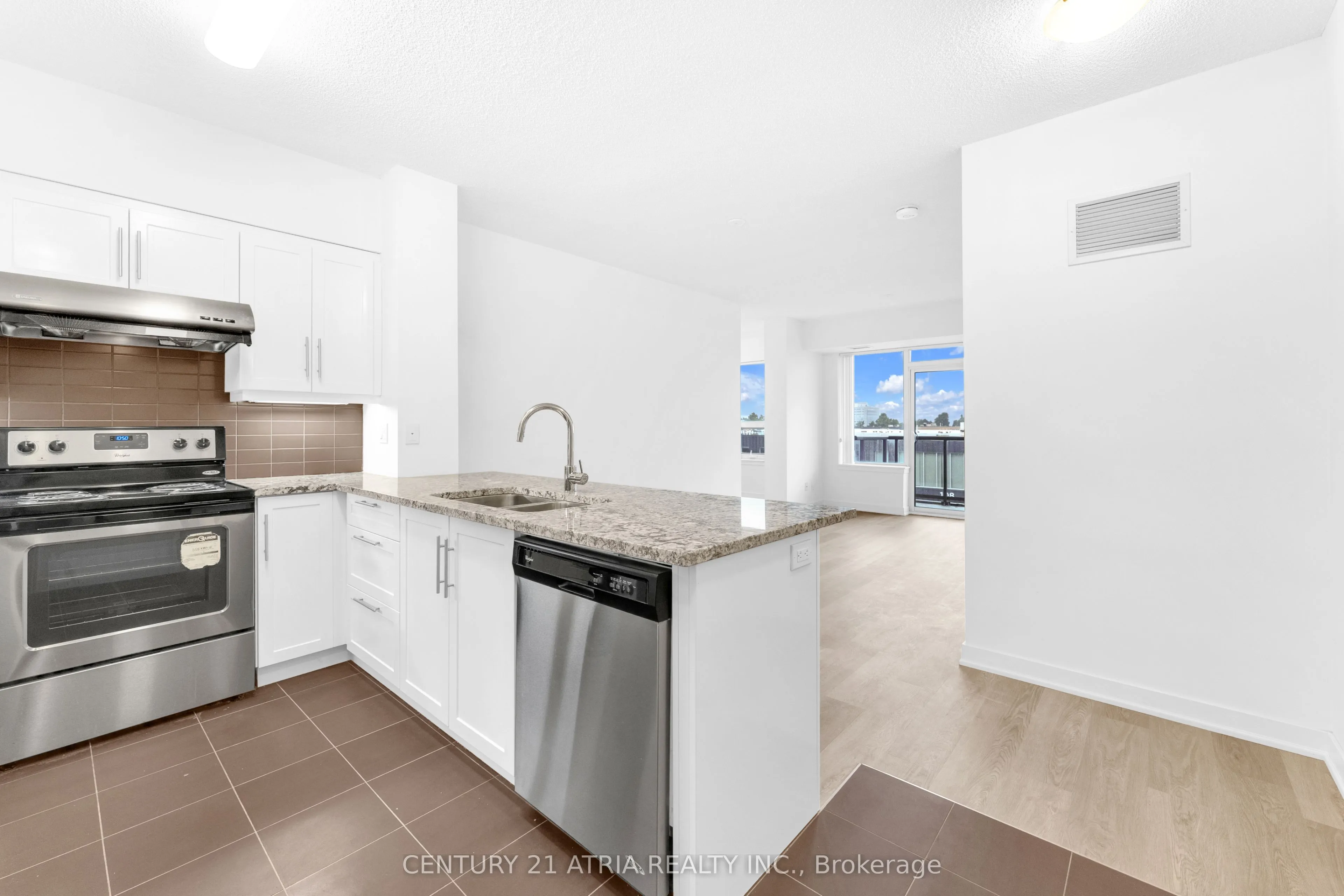 1038 McNicoll Avenue #313