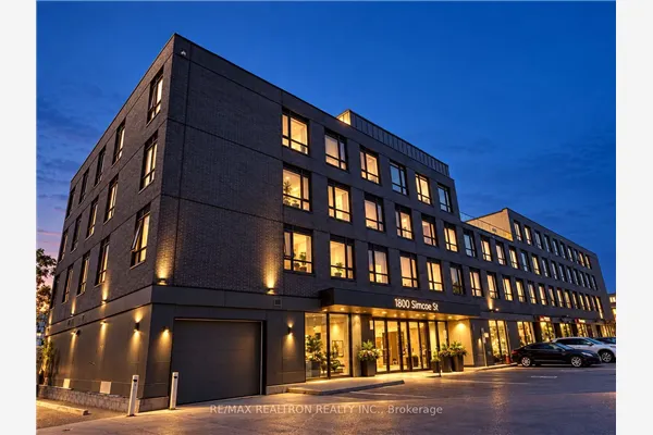 1800 Simcoe Street N