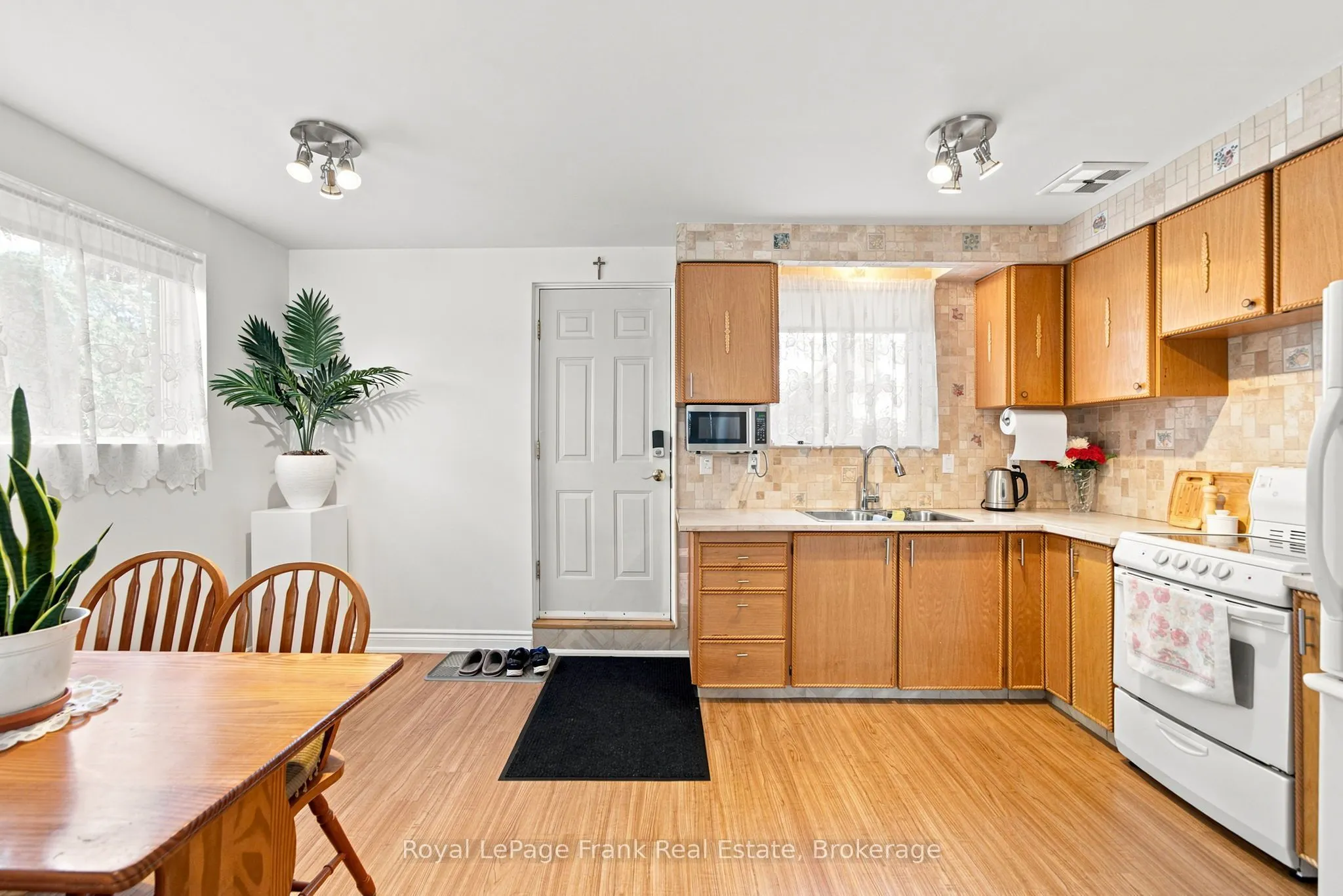 317 Dwight Avenue