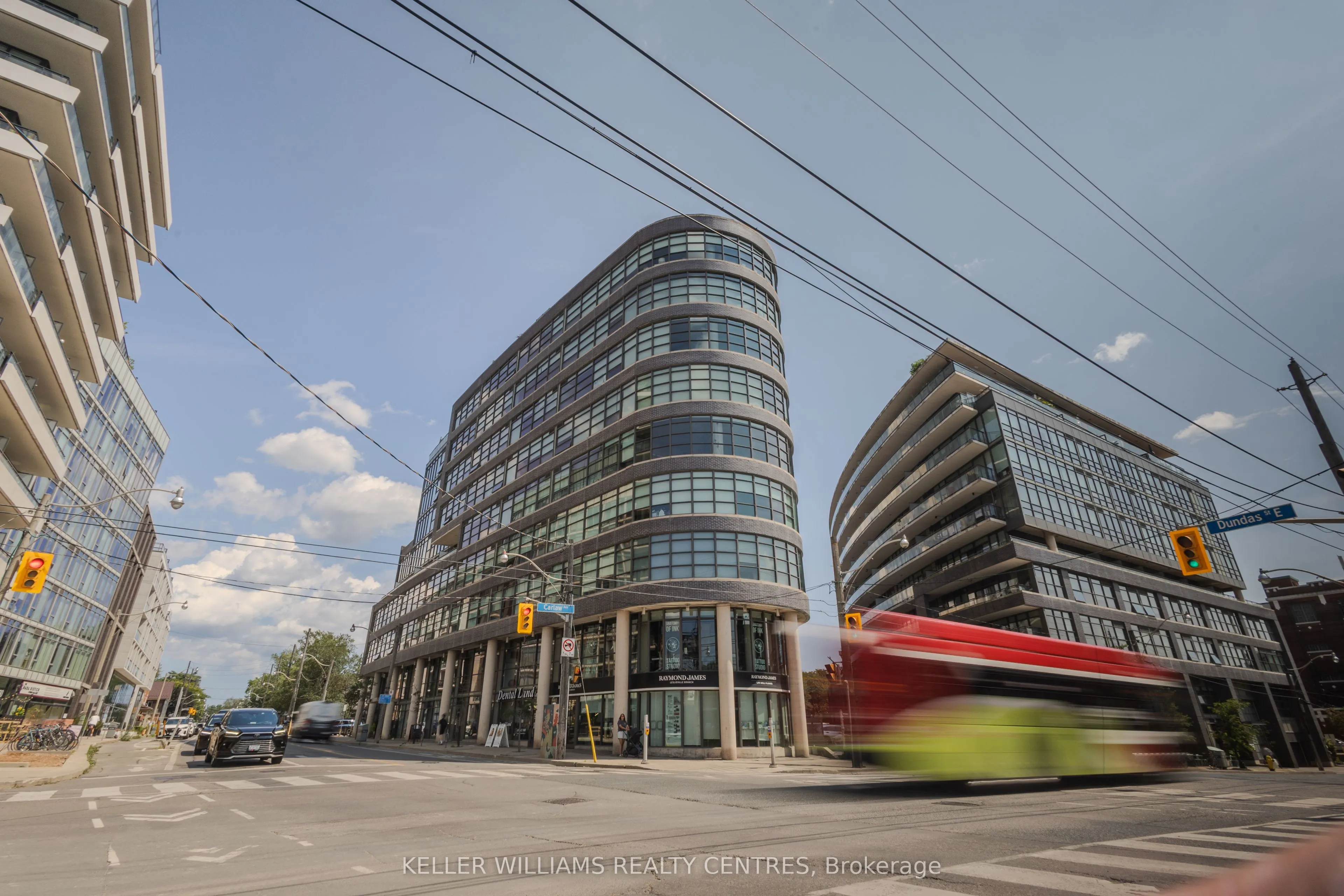 1201 Dundas Street E #806