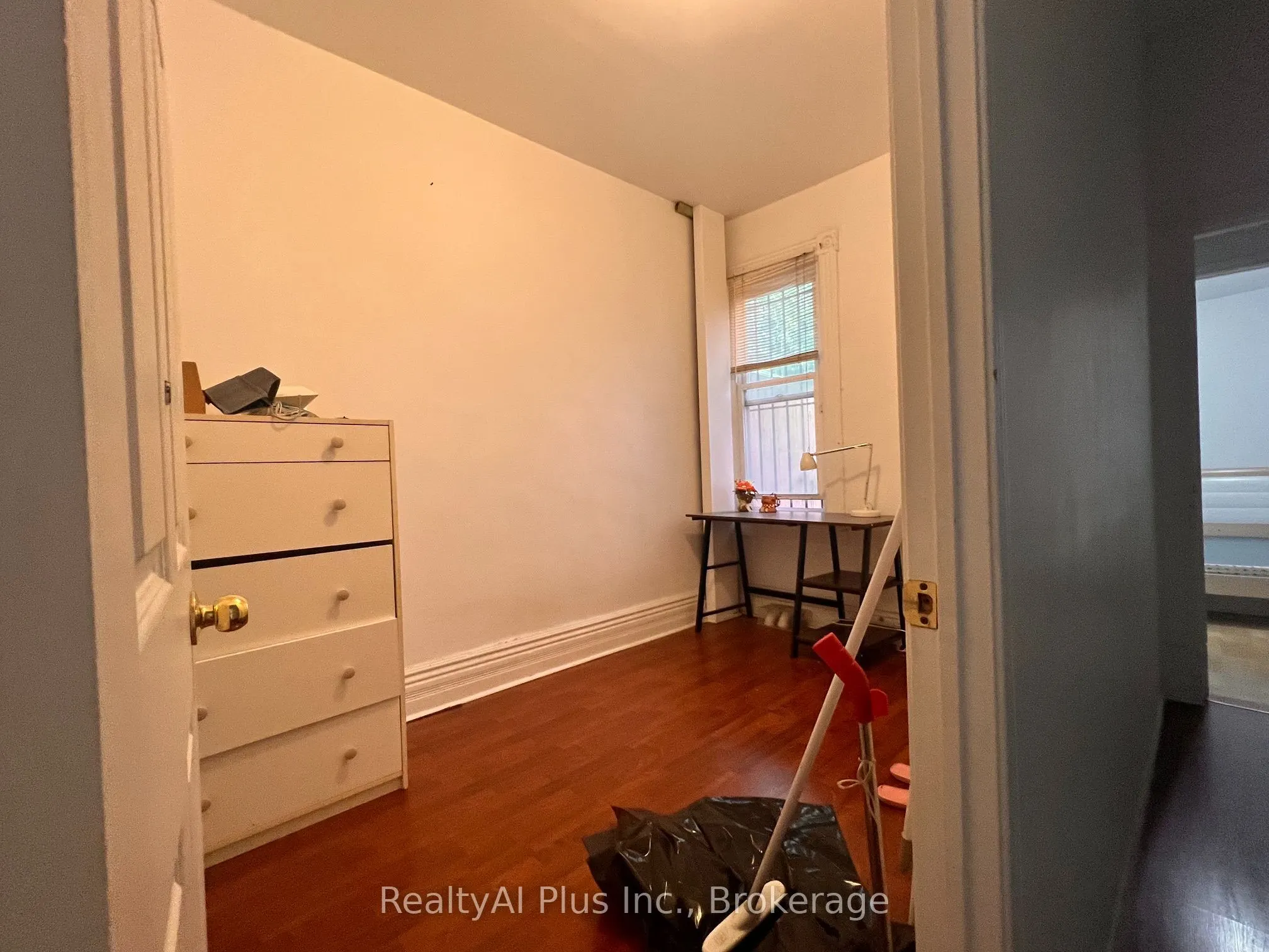 182 Boulton Avenue