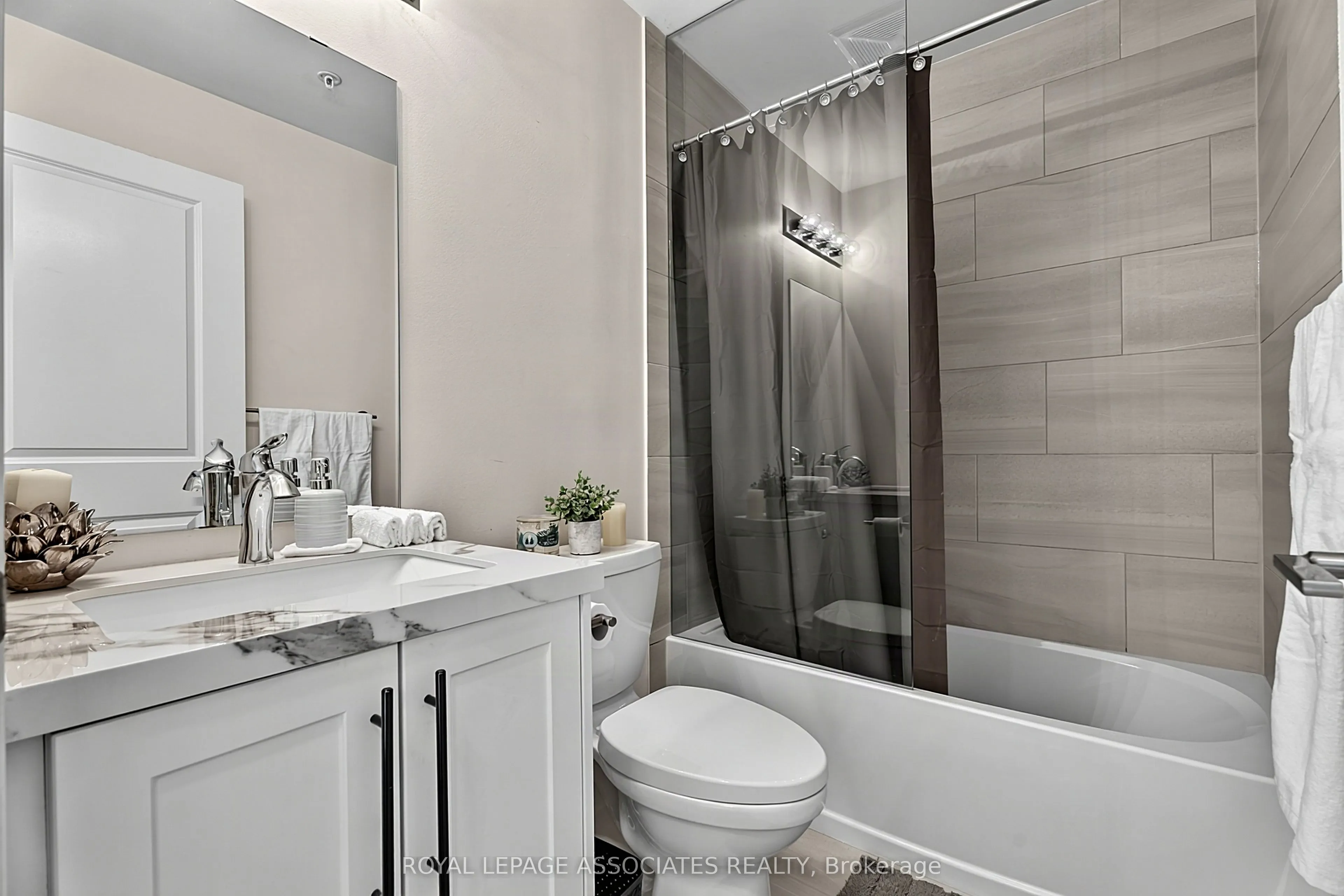 1870 Altona Road #13