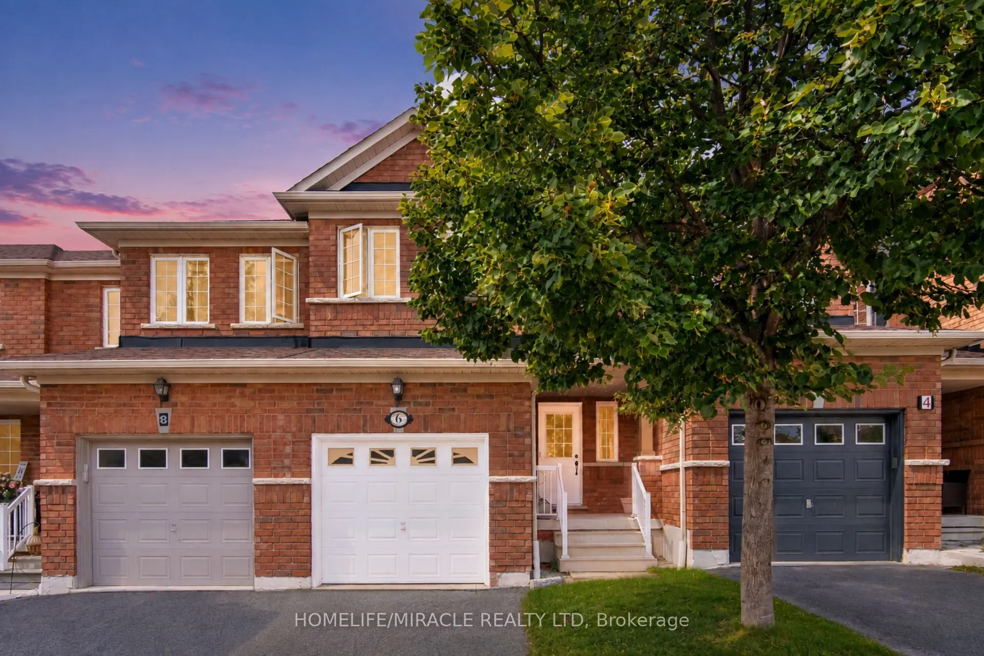 6 Barkdale Way