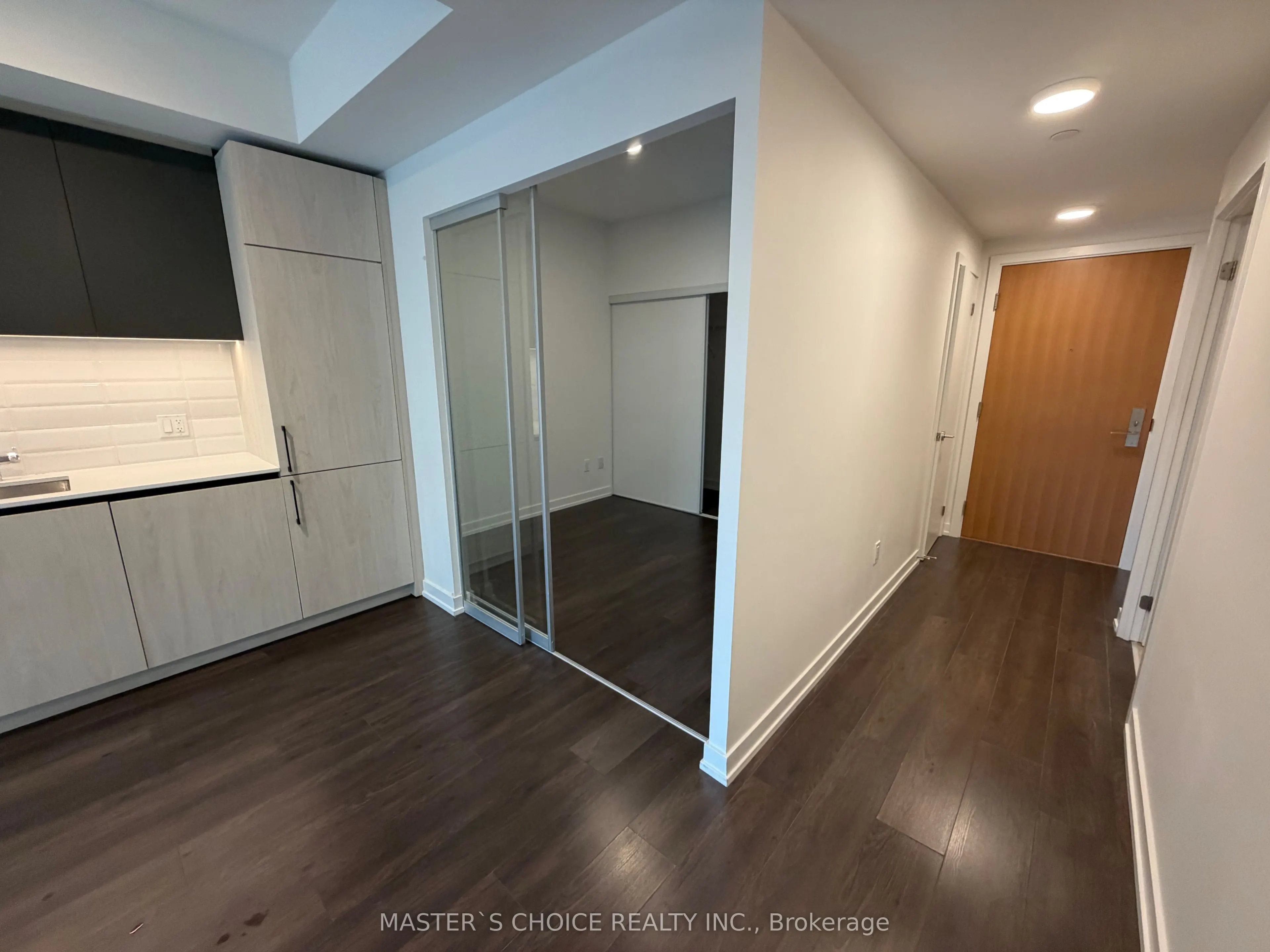 150 logan Avenue #323
