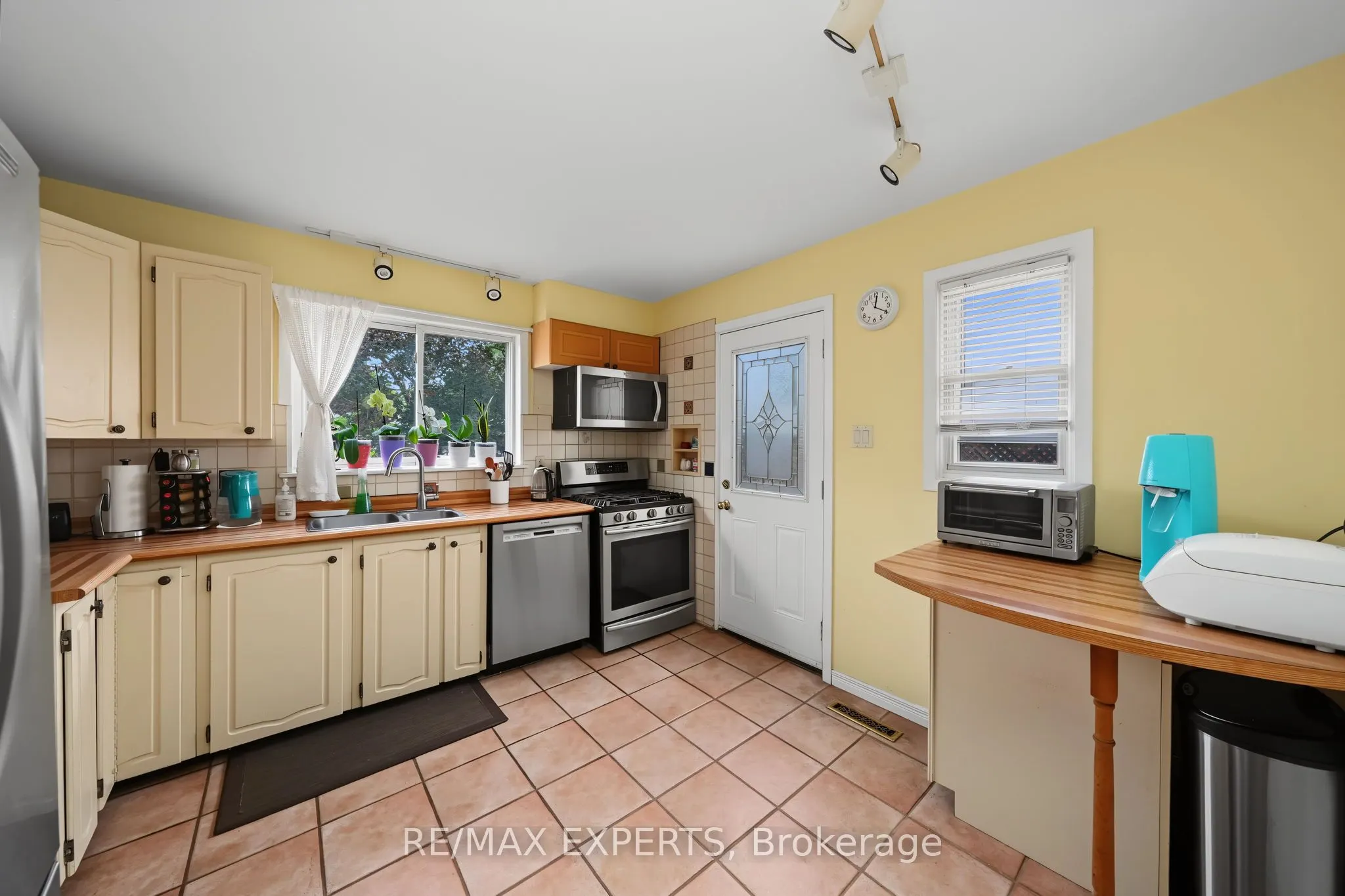 71 Dogwood Crescent