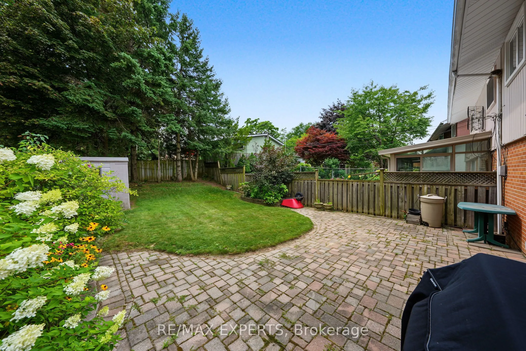 71 Dogwood Crescent