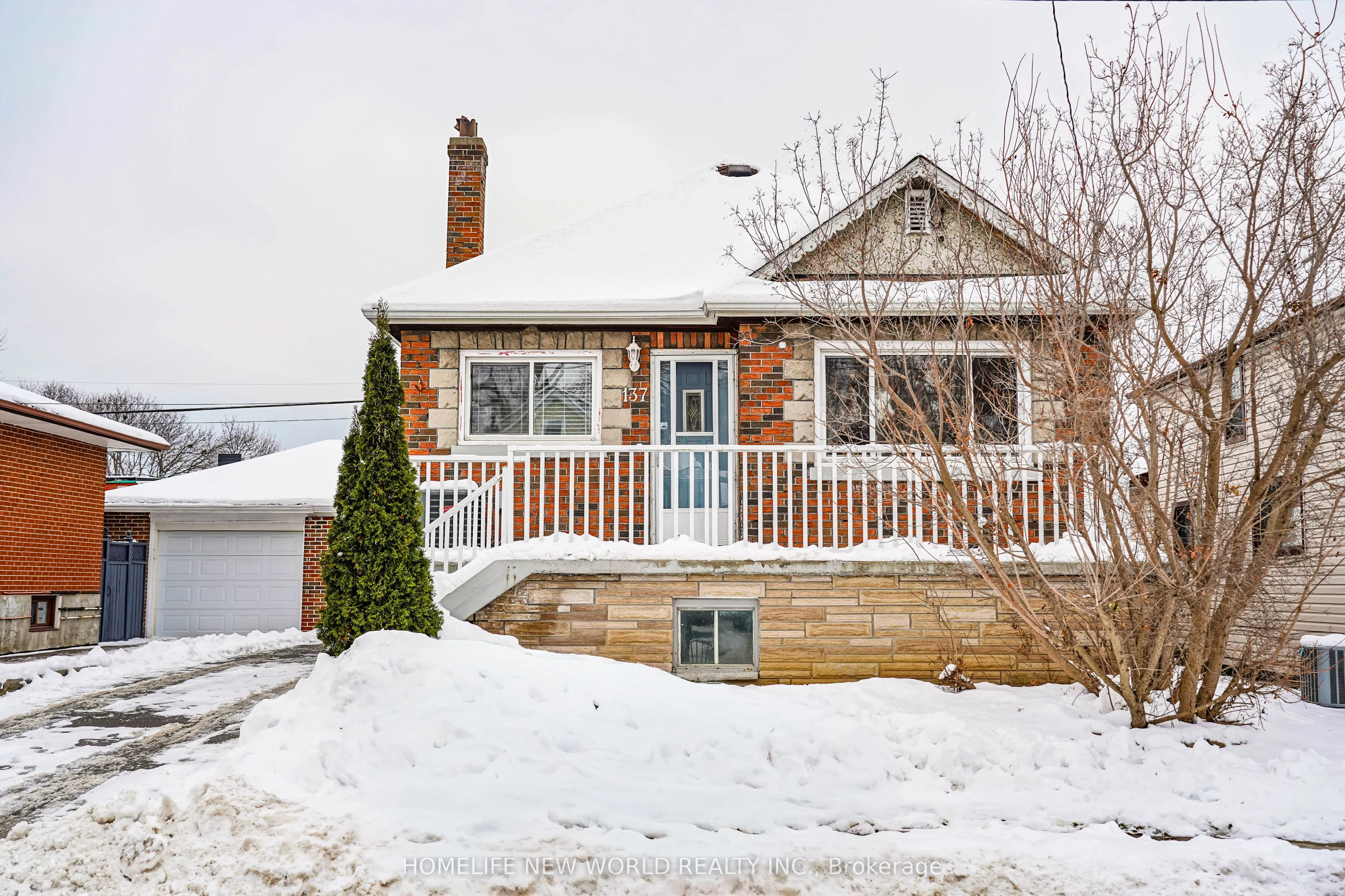 137 Banting Avenue