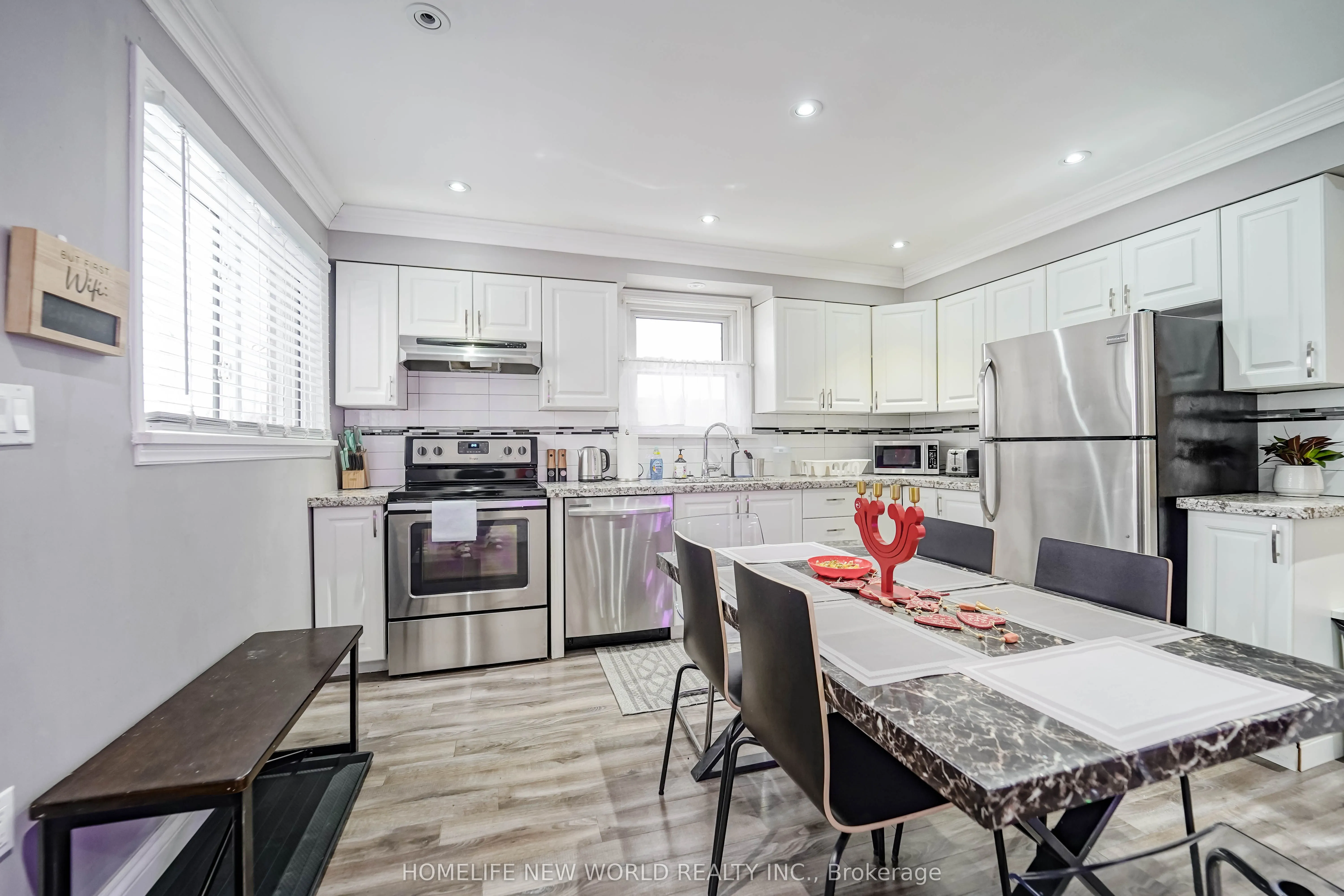 137 Banting Avenue