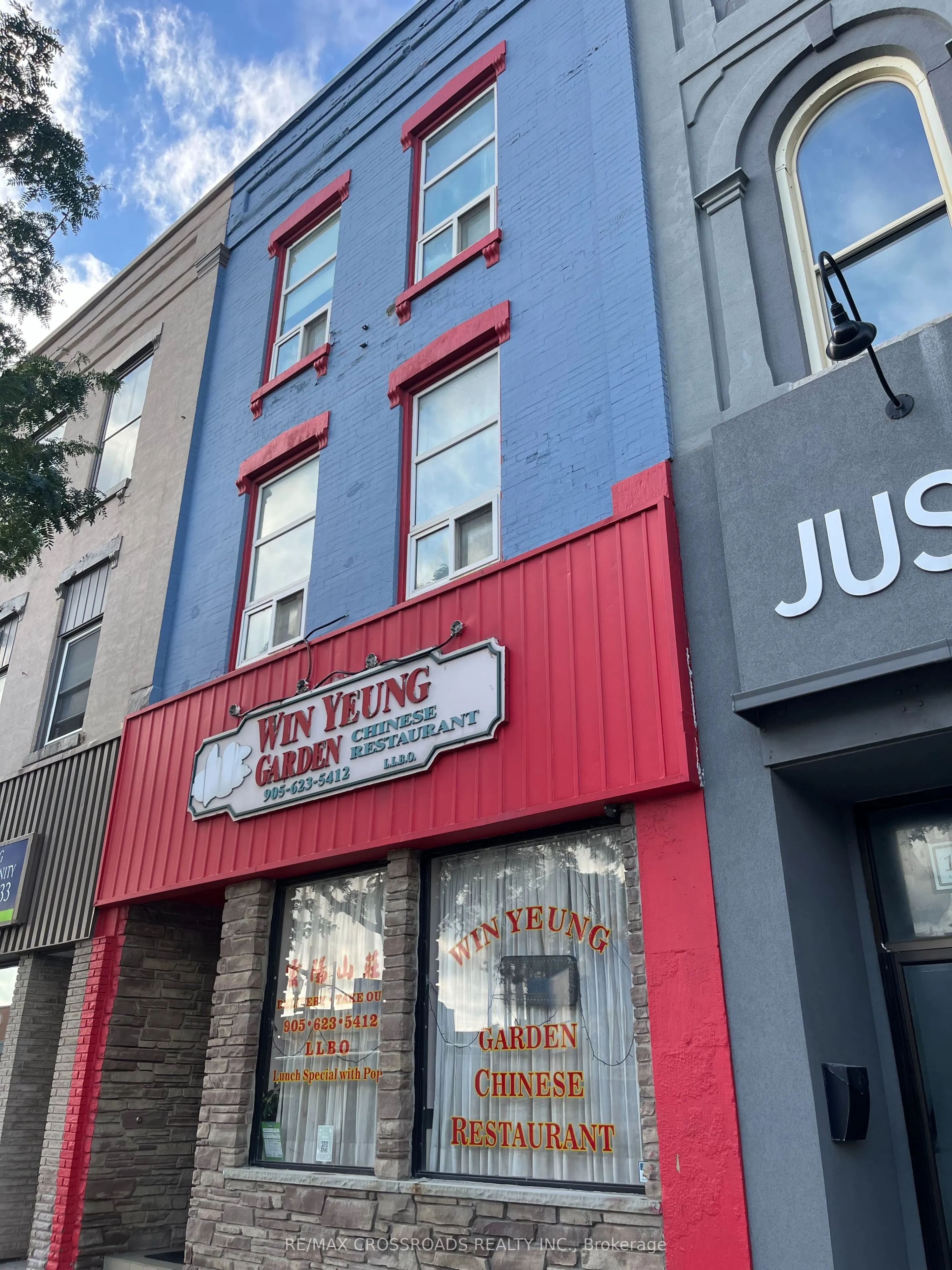 9 King Street W