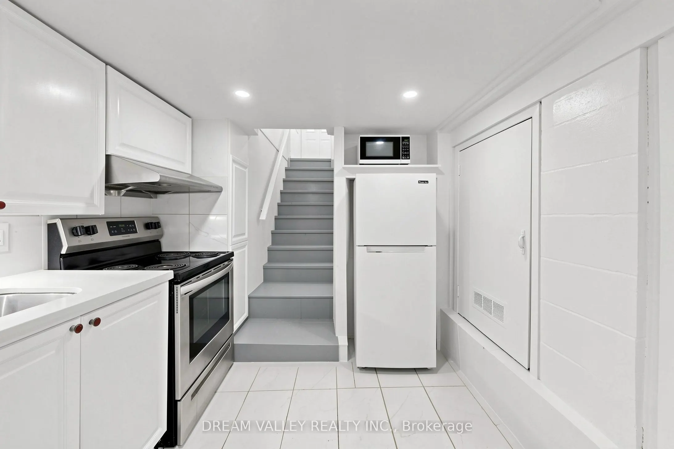 47 Laurel Avenue