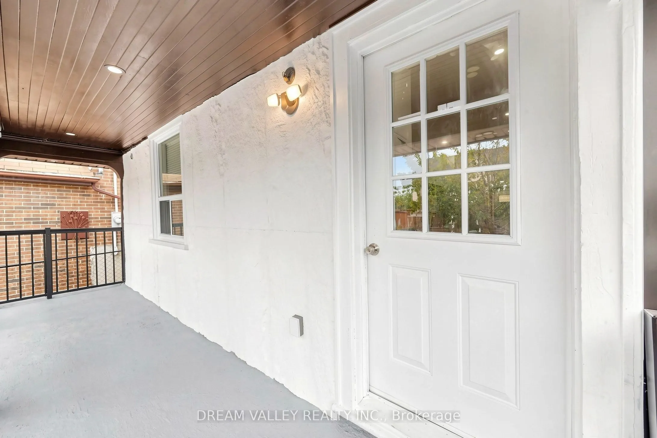 47 Laurel Avenue