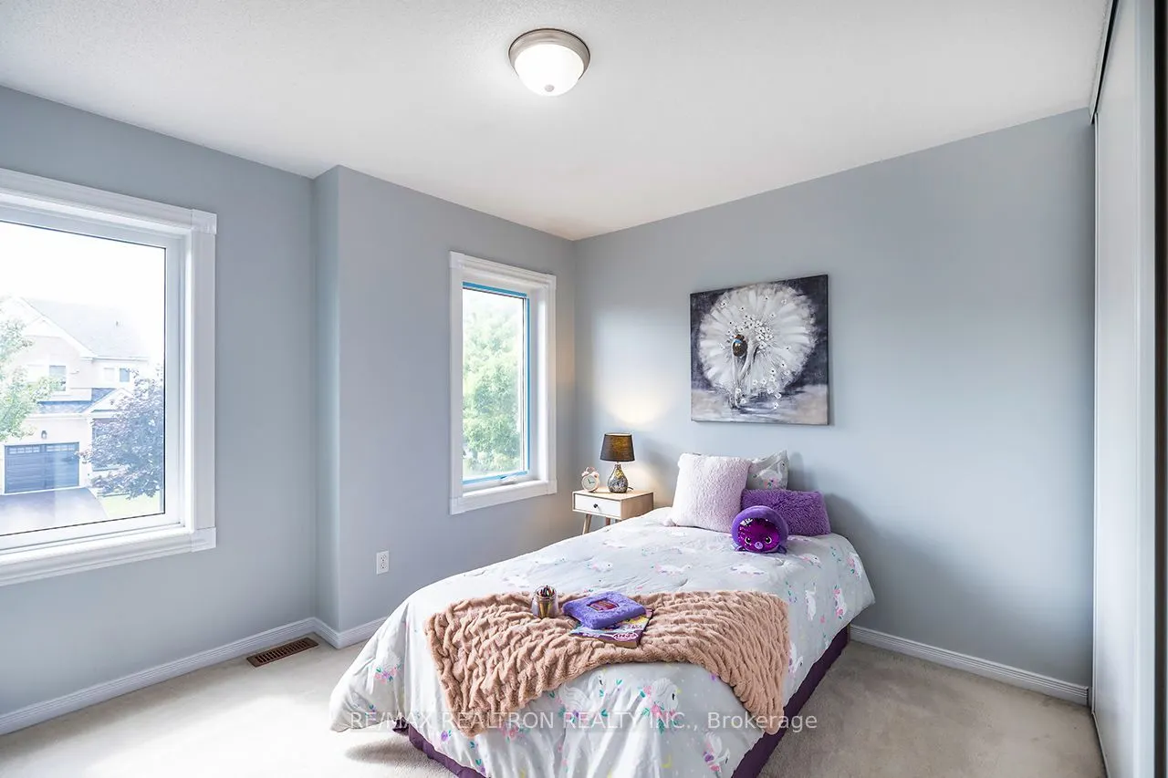 82 Beachgrove Crescent