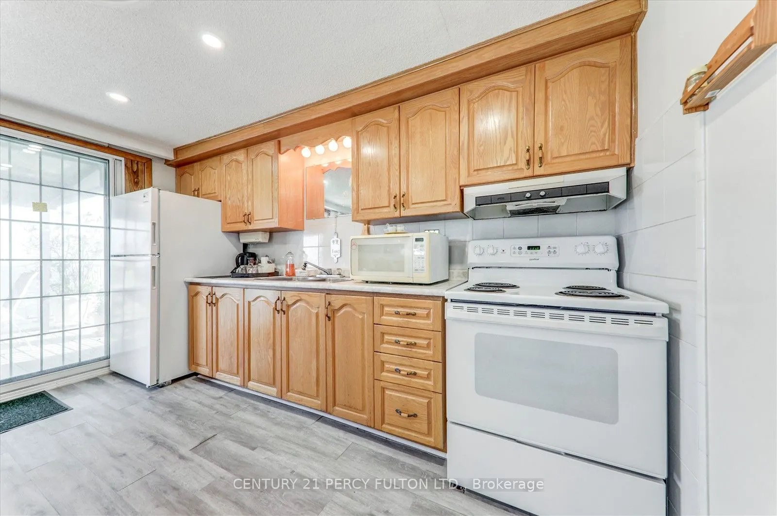 135 Cedar Crest Beach Road