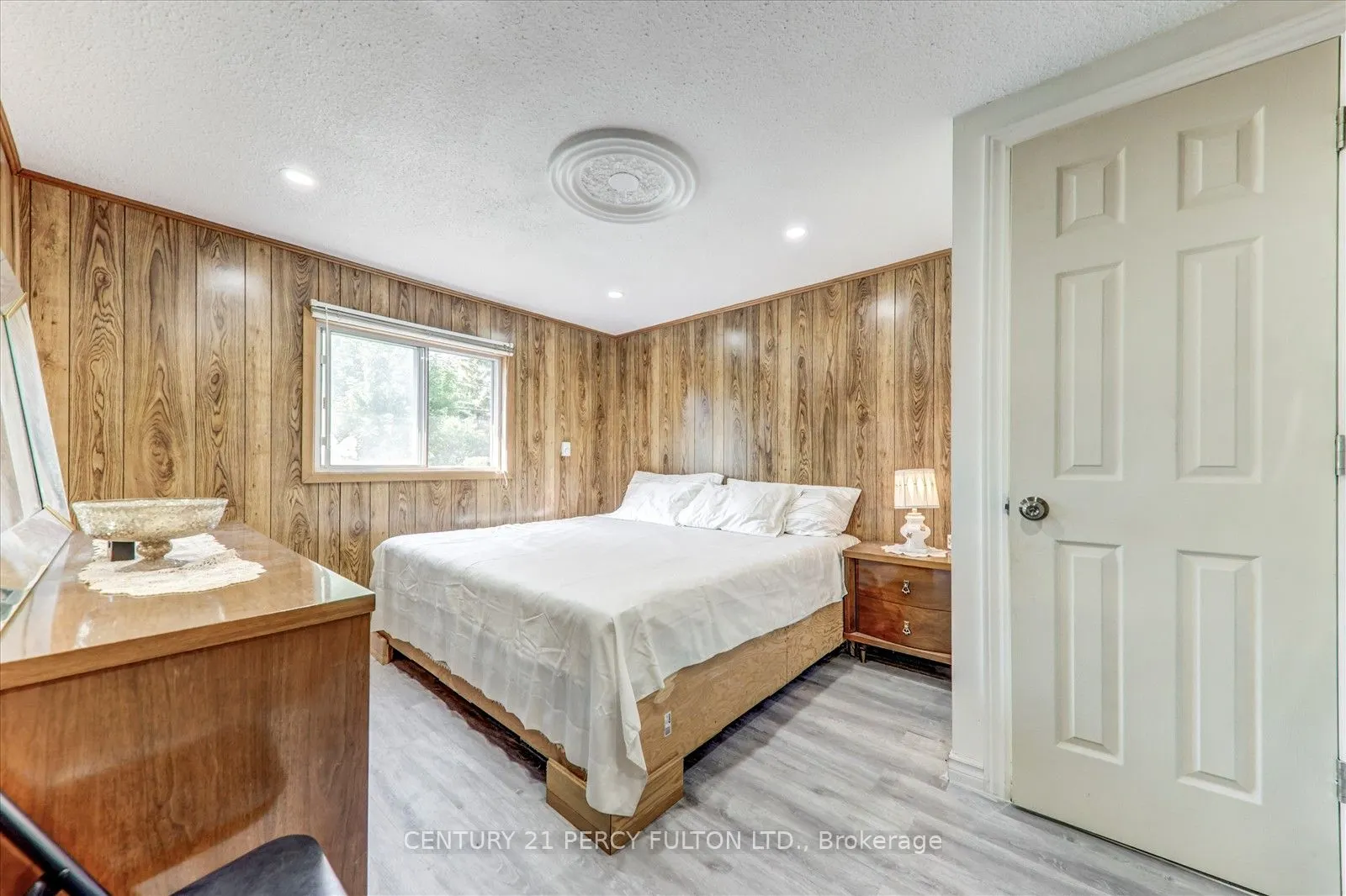 135 Cedar Crest Beach Road